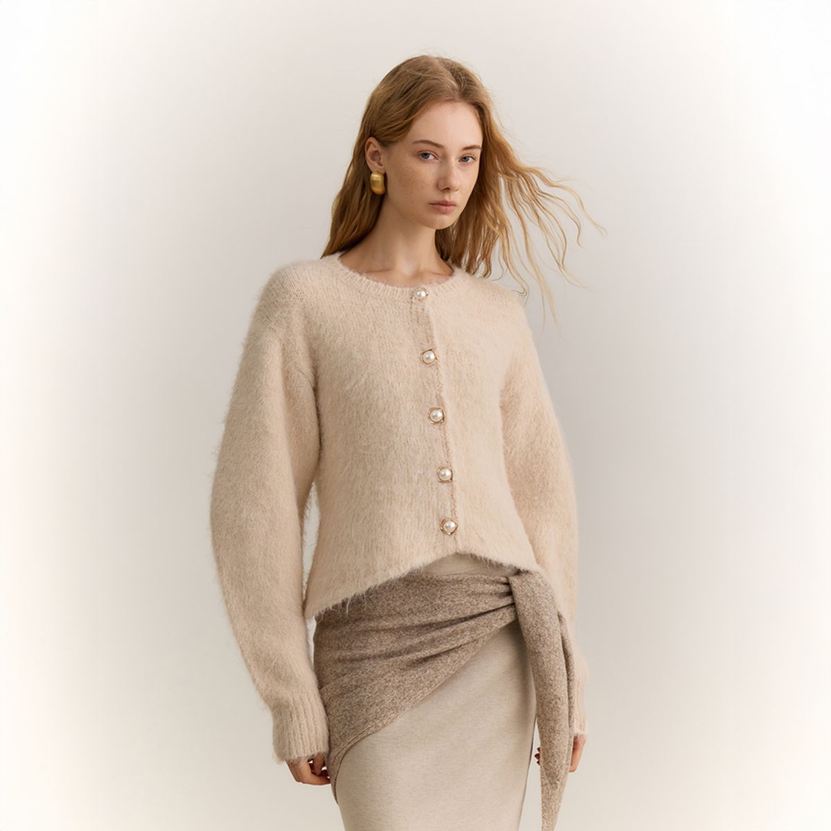 와이와이아이엠(YYIAM) YY_Reducing knitted cardigan