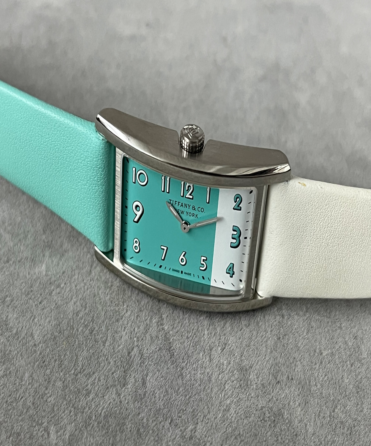 티파니앤코(TIFFANY&CO) [Neo Vintage] 티파니 이스트웨스트 (2018)