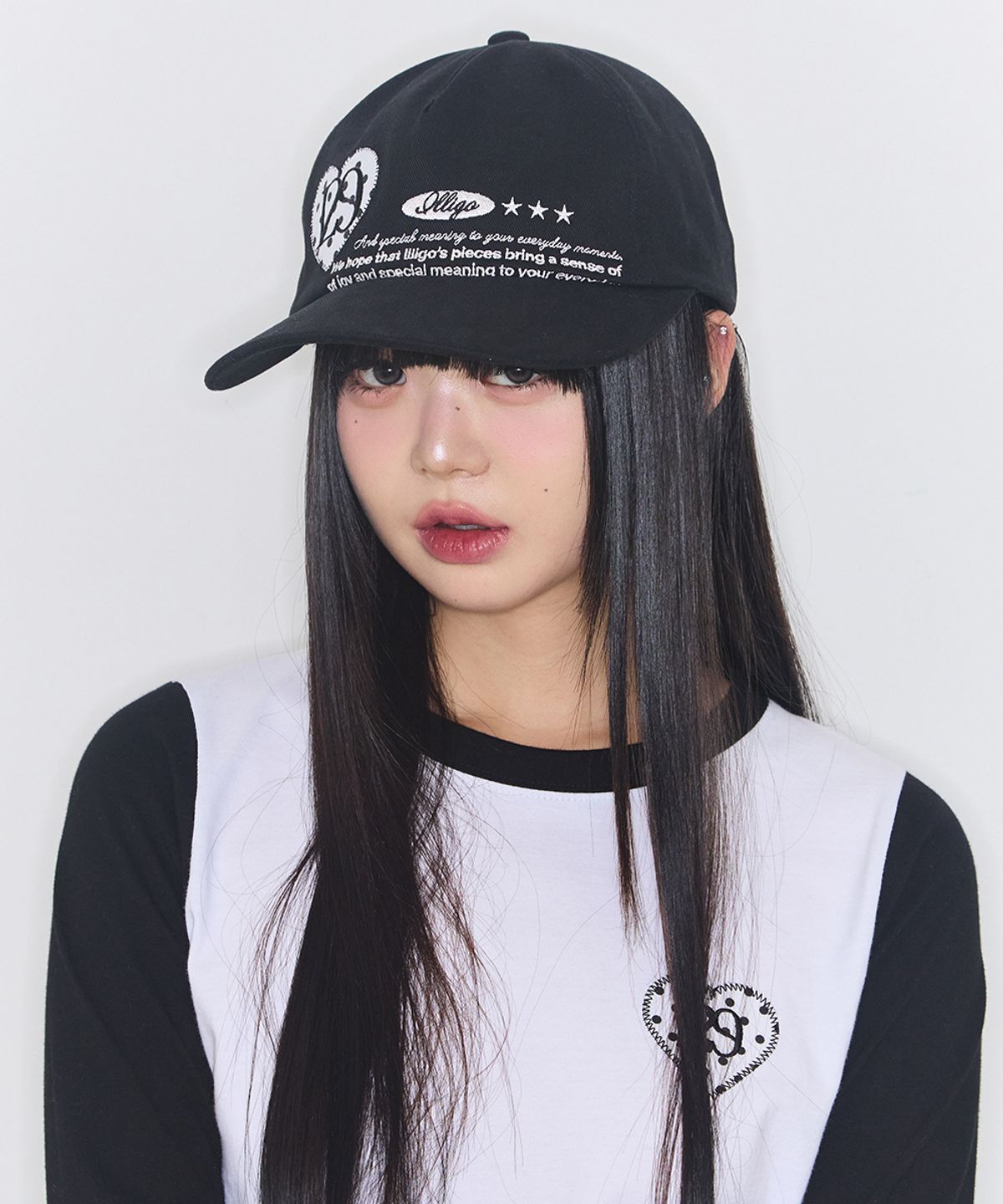 일리고(ILLIGO) 하트 레터 볼 캡 블랙