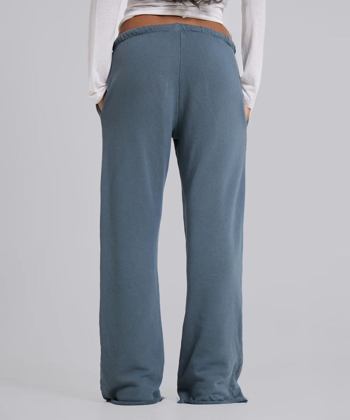 제이디드 런던(JADED LONDON) (U) 컷 오프 스트레이트 레그 조거 위드 미러 트림즈 블루 CUT OFF STRAIGHT LEG JOGGER WITH MIRROR TRIMS BLUE
