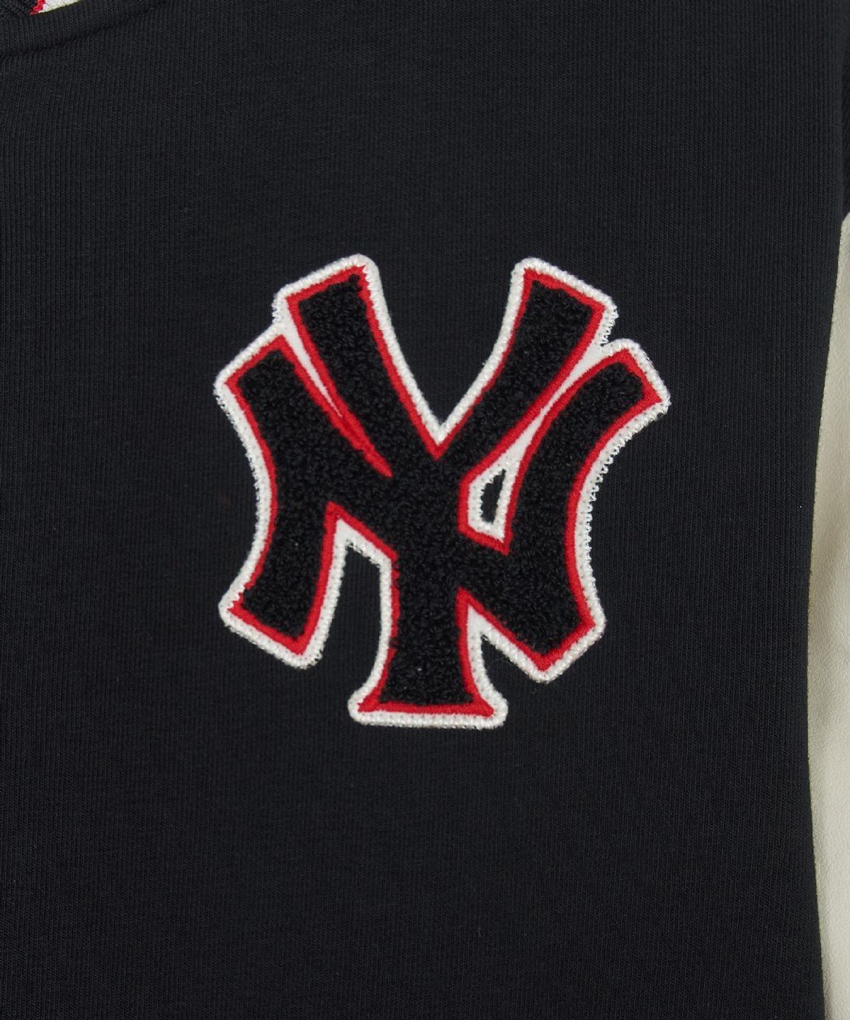 엠엘비 키즈(MLB KIDS) 스포티브 와펜 바시티 패딩 점퍼 NY (Black)