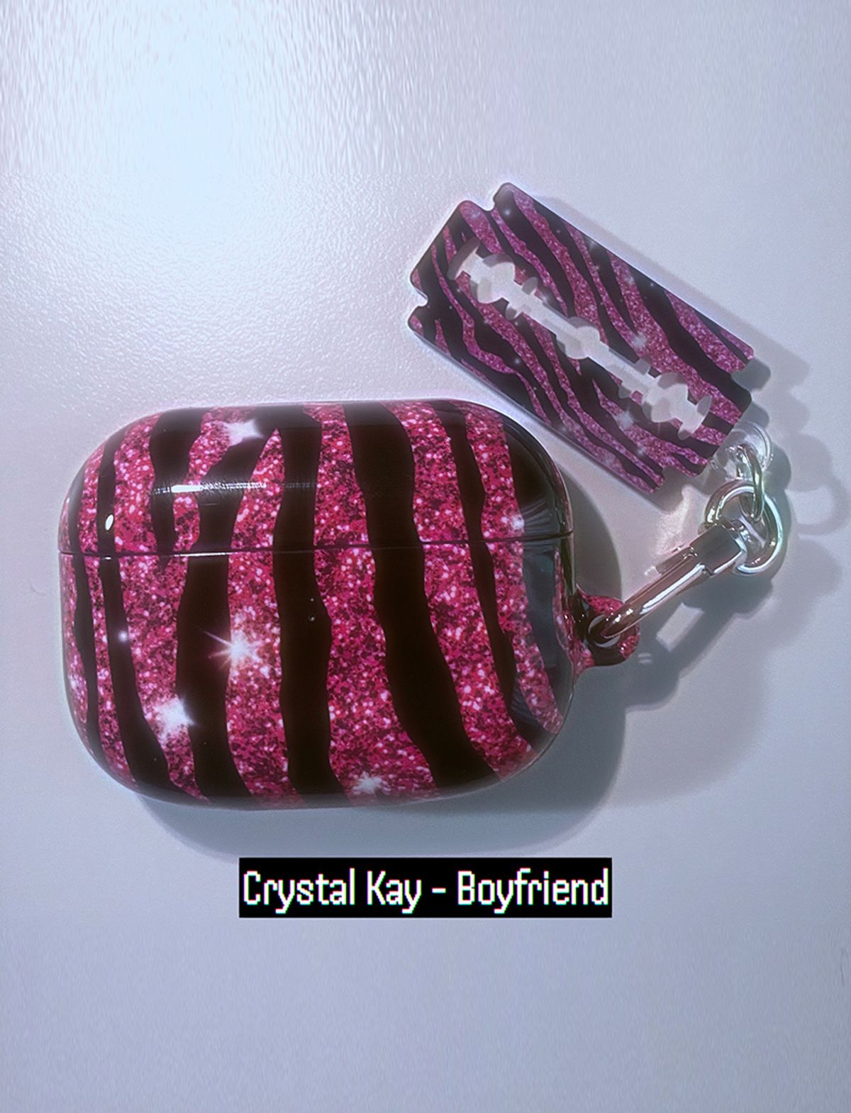 네이키드 런치(NAKED LUNCH) Glitter Pink Gyaru AirPods Case