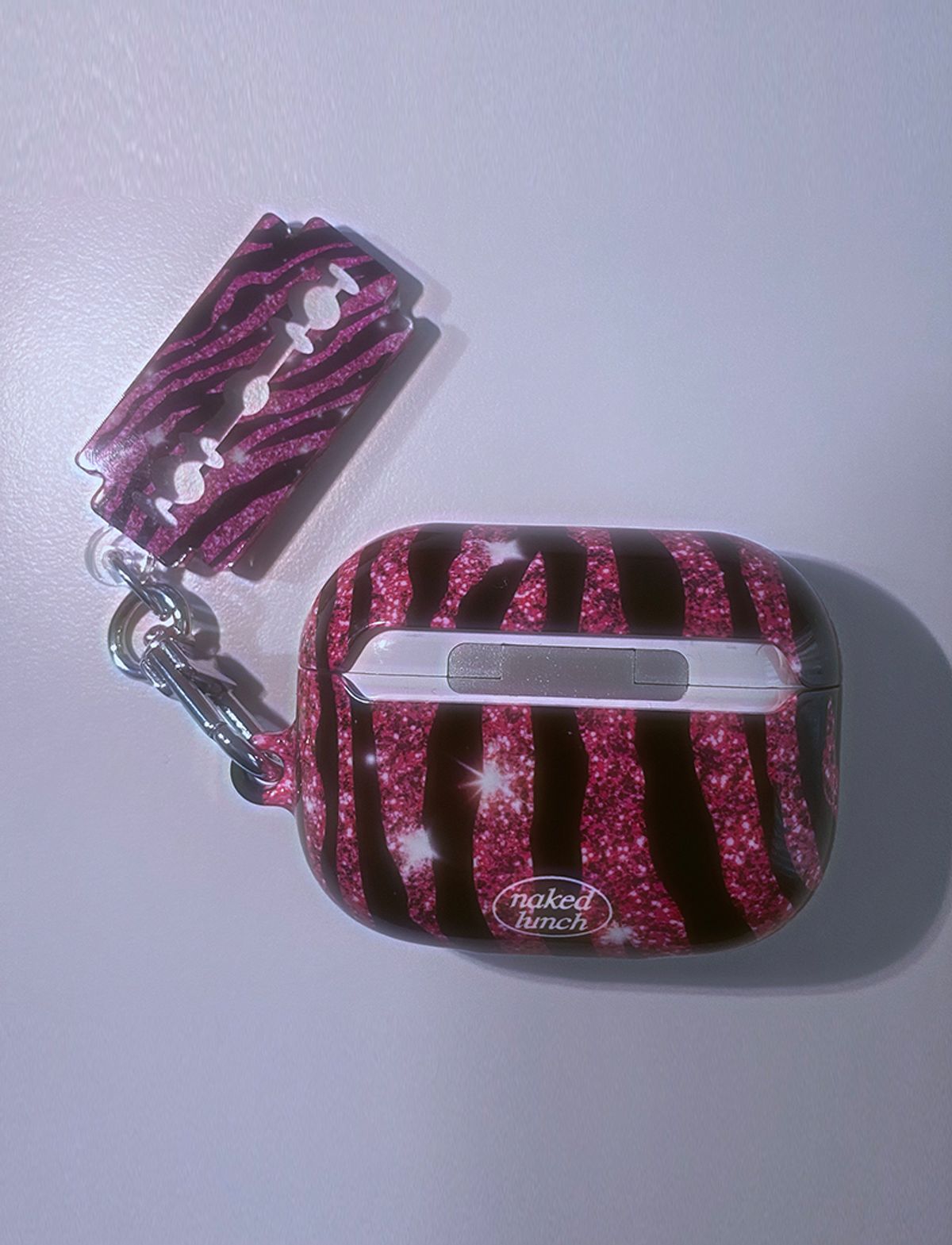 네이키드 런치(NAKED LUNCH) Glitter Pink Gyaru AirPods Case