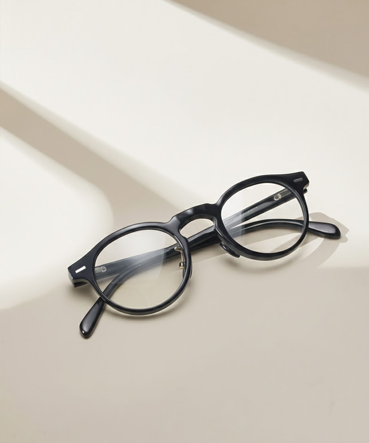 링컨프레임(LINCOLNFRAME) 버팔로 뿔 라운드 아세테이트 안경테 BLACK