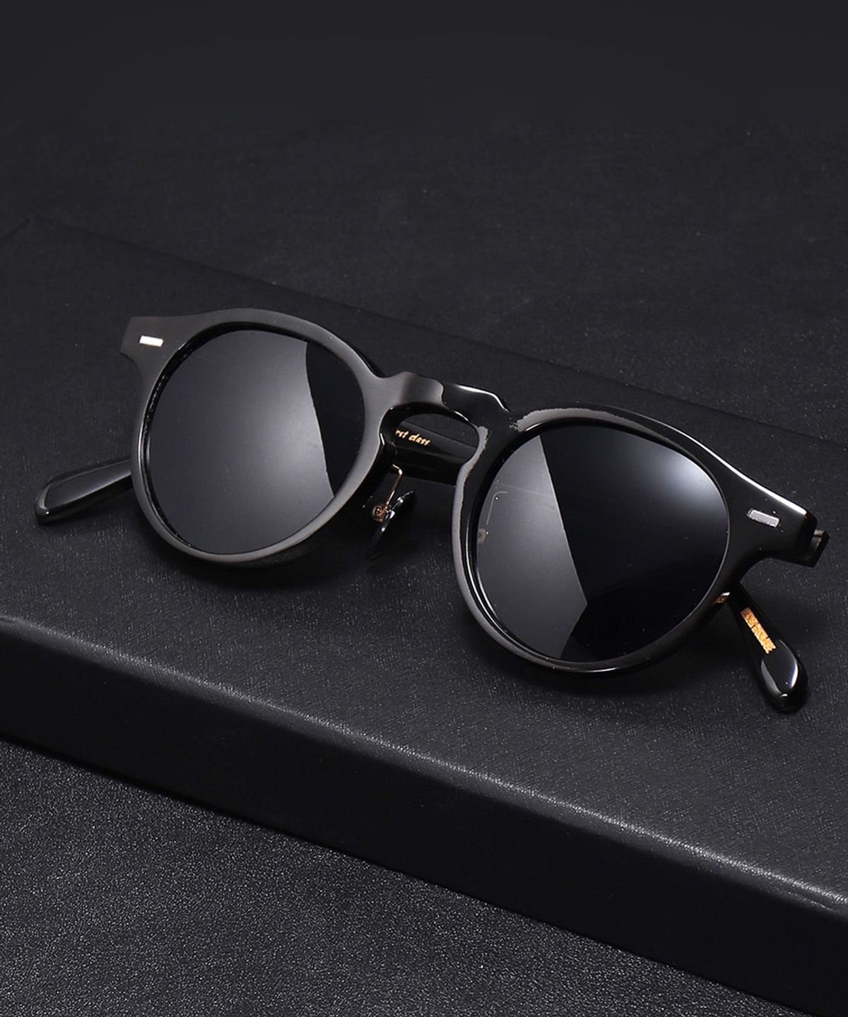 링컨프레임(LINCOLNFRAME) 버팔로 뿔 라운드 아세테이트 선글라스 BLACK