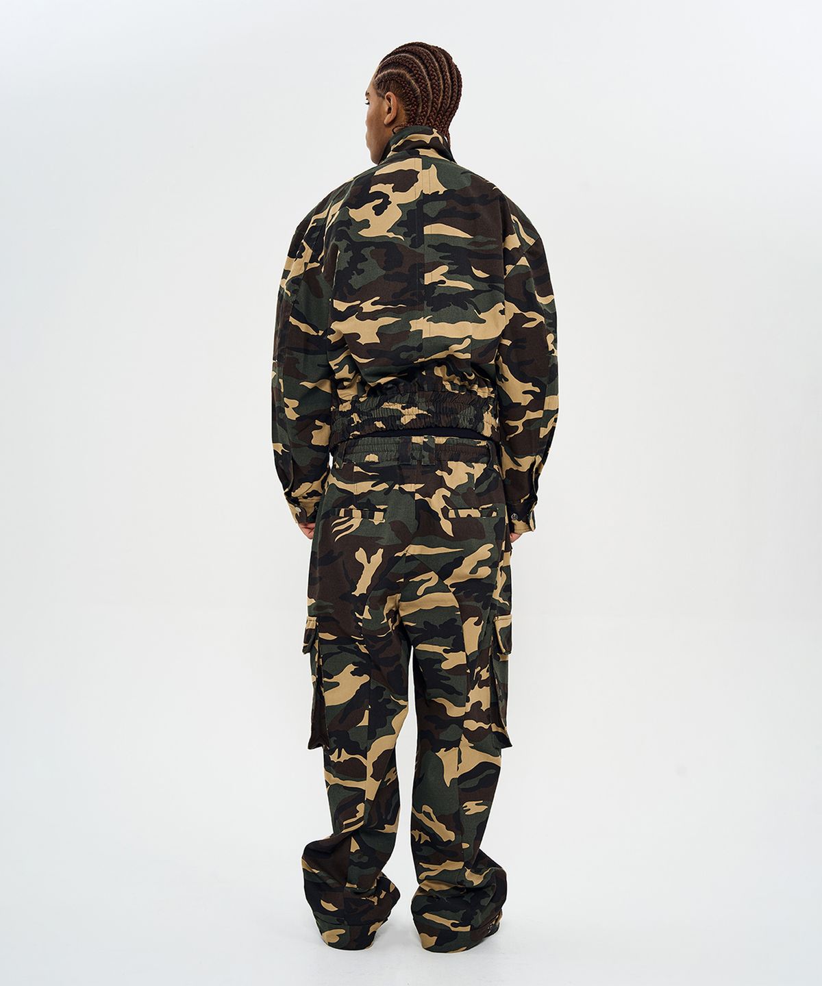 월드딜레마(WORLDDILEMA) SET-UP CROPPED MILITARY JACKET (CAMO)