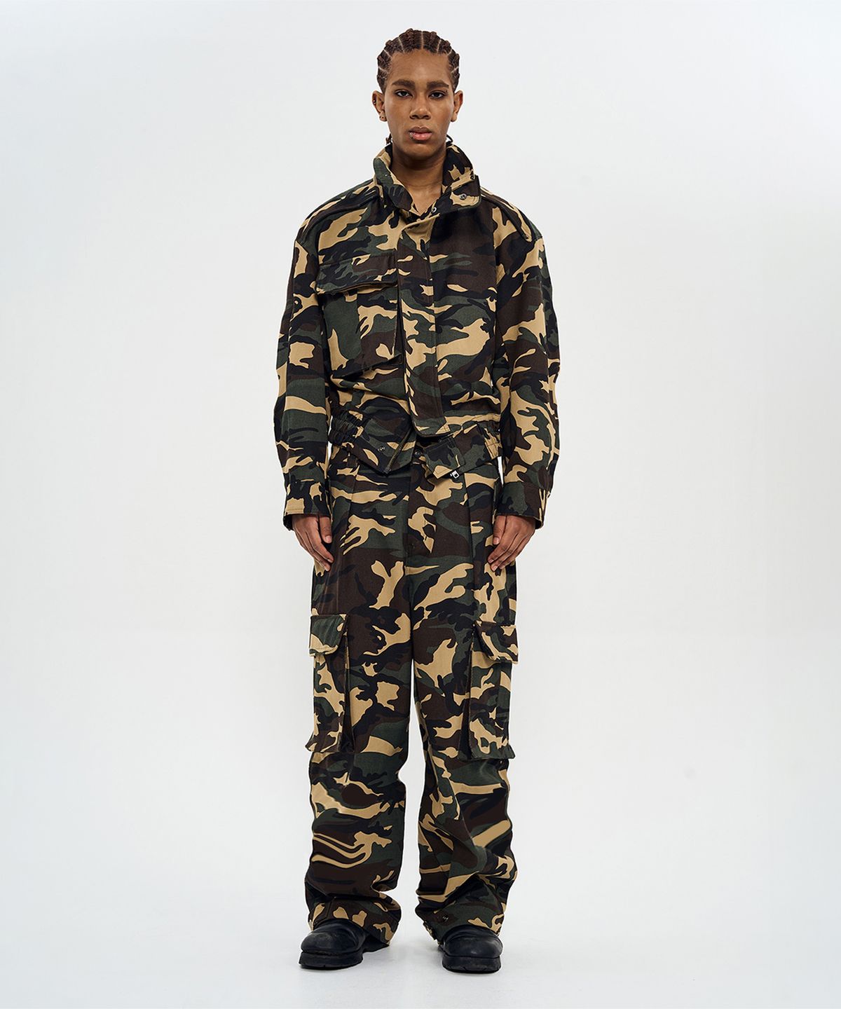 월드딜레마(WORLDDILEMA) SET-UP CROPPED MILITARY JACKET (KHAKI)