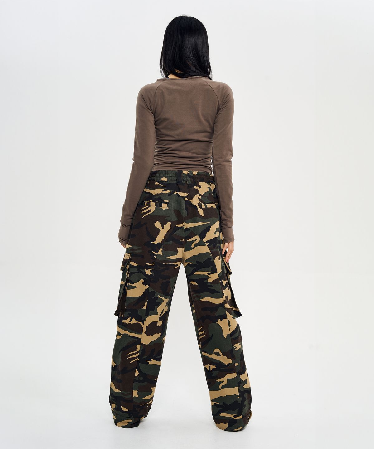 월드딜레마(WORLDDILEMA) SET-UP MILITARY POCKET CARGO PANTS (CAMO)