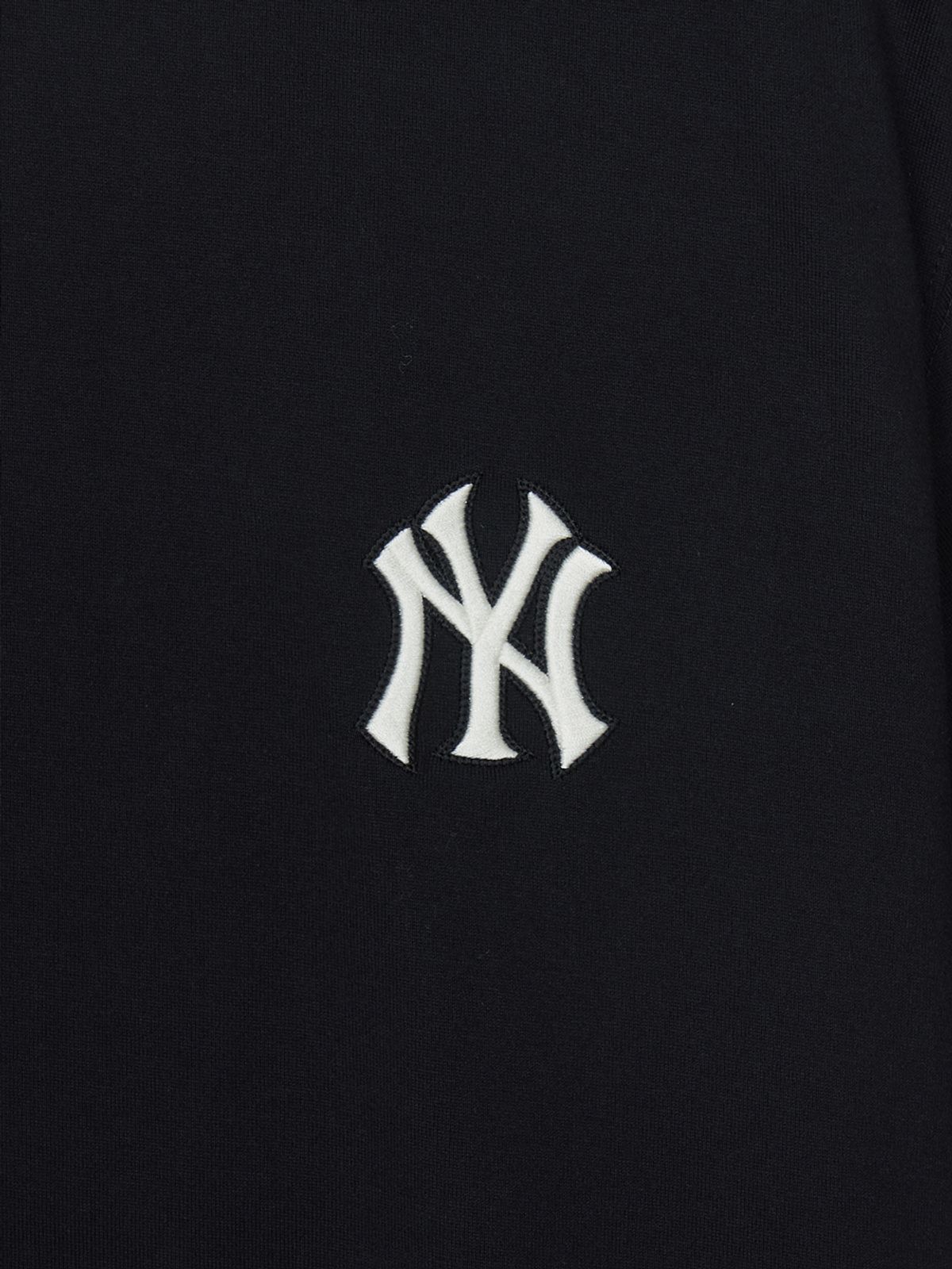 엠엘비(MLB) 뉴이어 홀스 등판 그래픽 반팔 티셔츠 NY (Black)