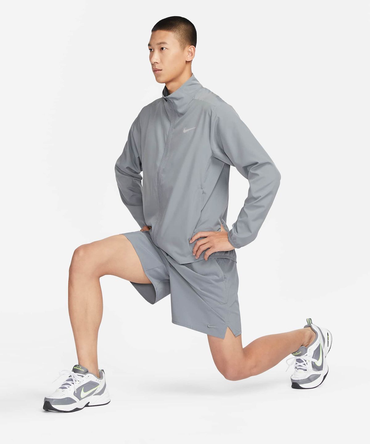 나이키(NIKE) 폼 드라이 핏 다용도 재킷 M - 스모크 그레이 / FB7500-084