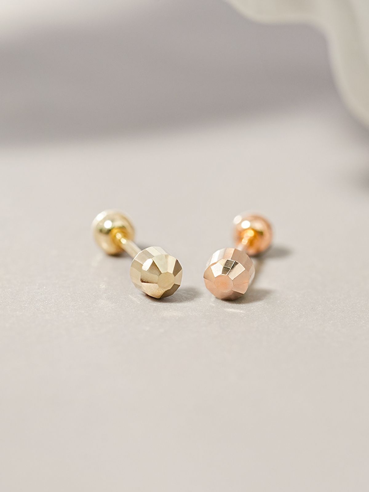 미니멀피어싱(MINIMALPIERCING) 14K 샤이닝 원형 컷팅 피어싱 귀걸이