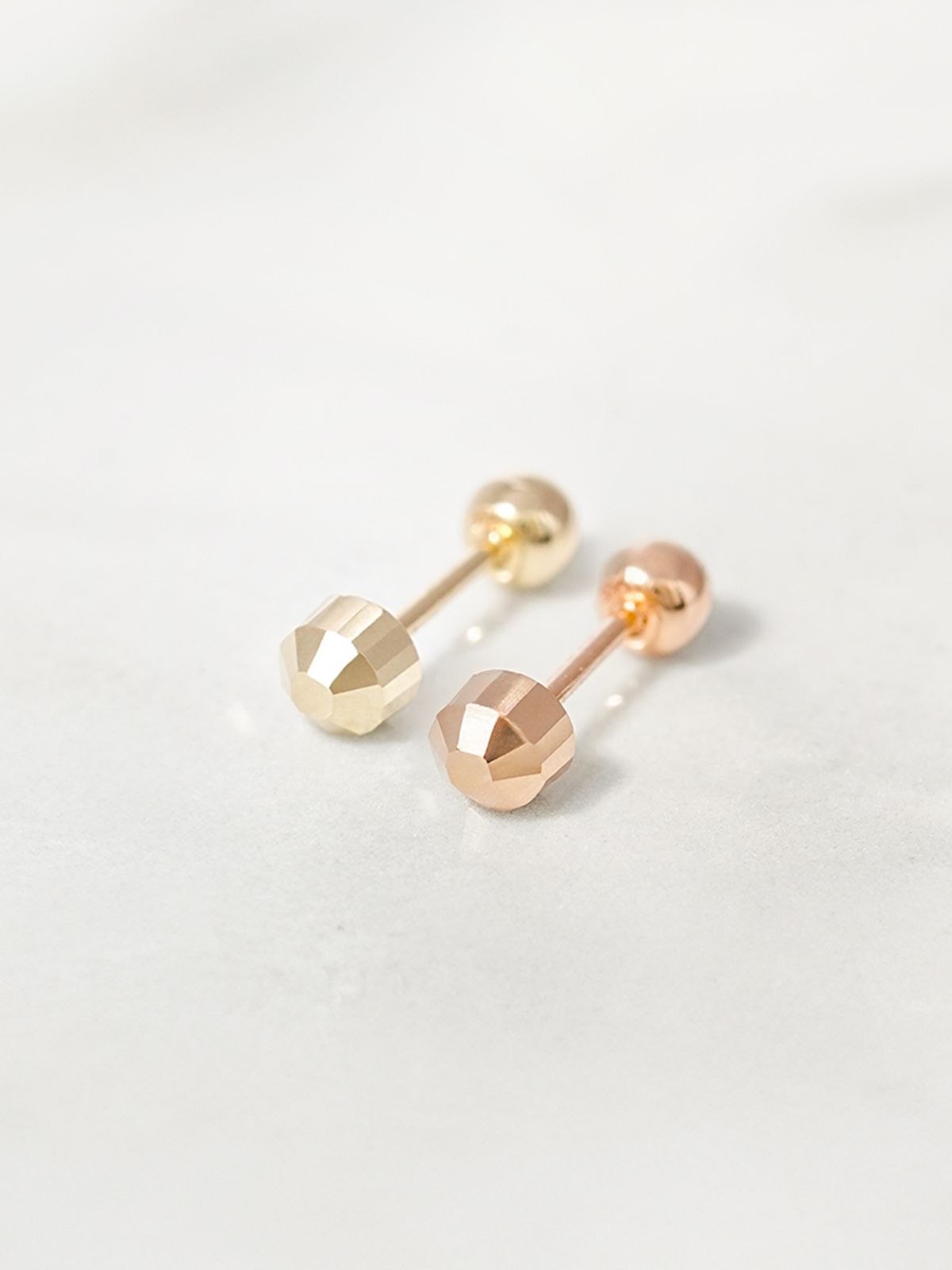 미니멀피어싱(MINIMALPIERCING) 14K 샤이닝 원형 컷팅 피어싱 귀걸이