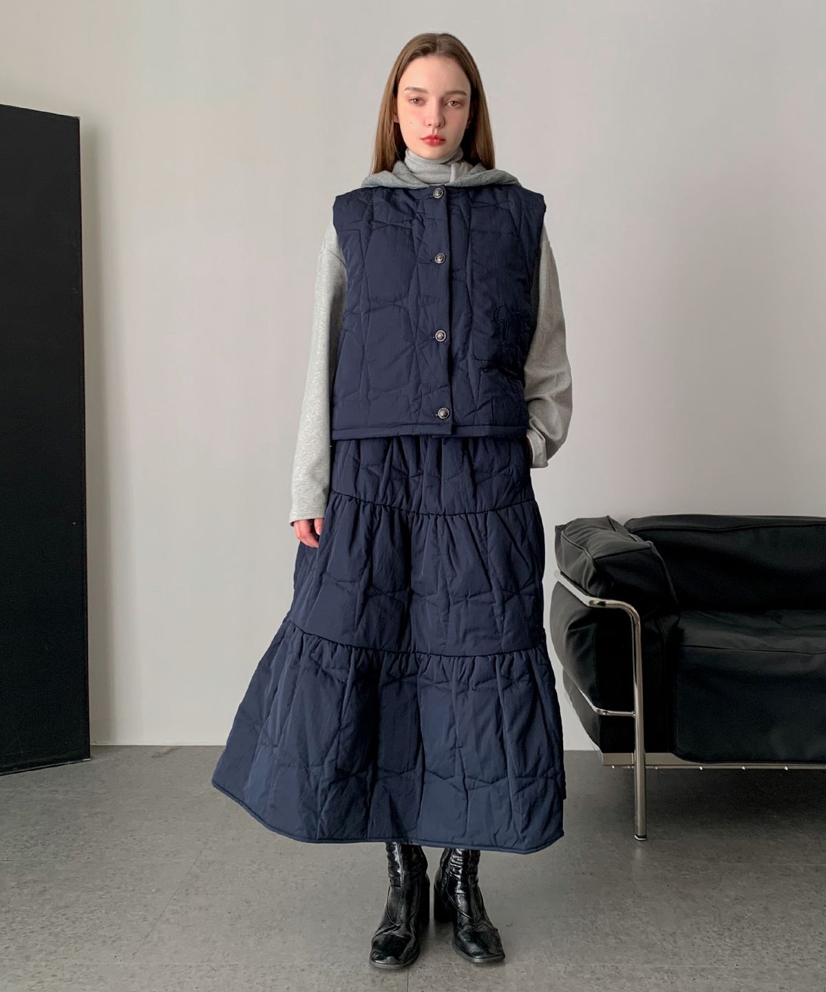 바스카라(VASCARA) [SET] Padded Hooded Vest+Long Skirt Set-up