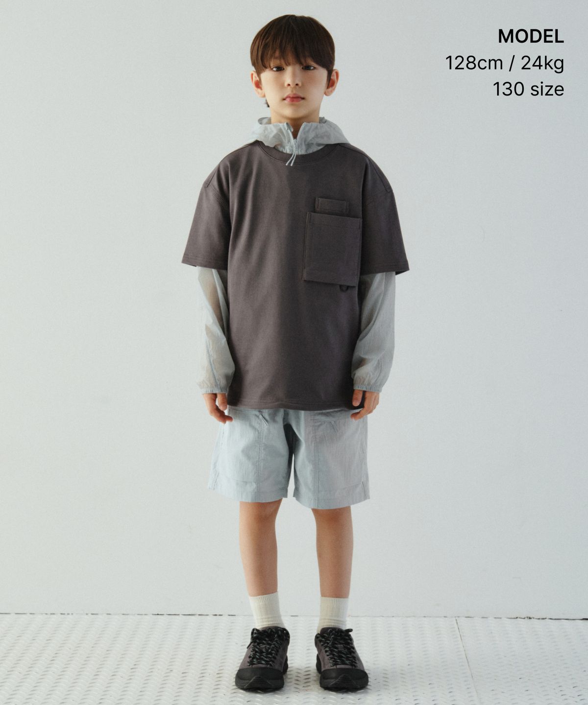 무신사 스탠다드 키즈(MUSINSA STANDARD KIDS) [시티 레저] 오버사이즈 글래시스 포켓 티셔츠 [그레이]