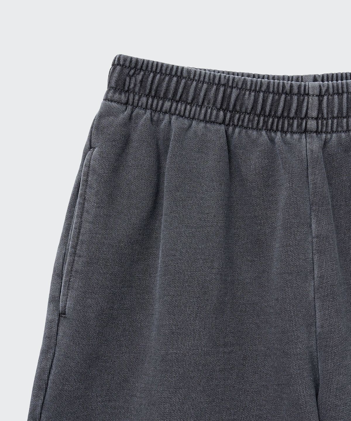 무신사 스탠다드 키즈(MUSINSA STANDARD KIDS) 피그먼트 스웨트 쇼츠 [챠콜 그레이]