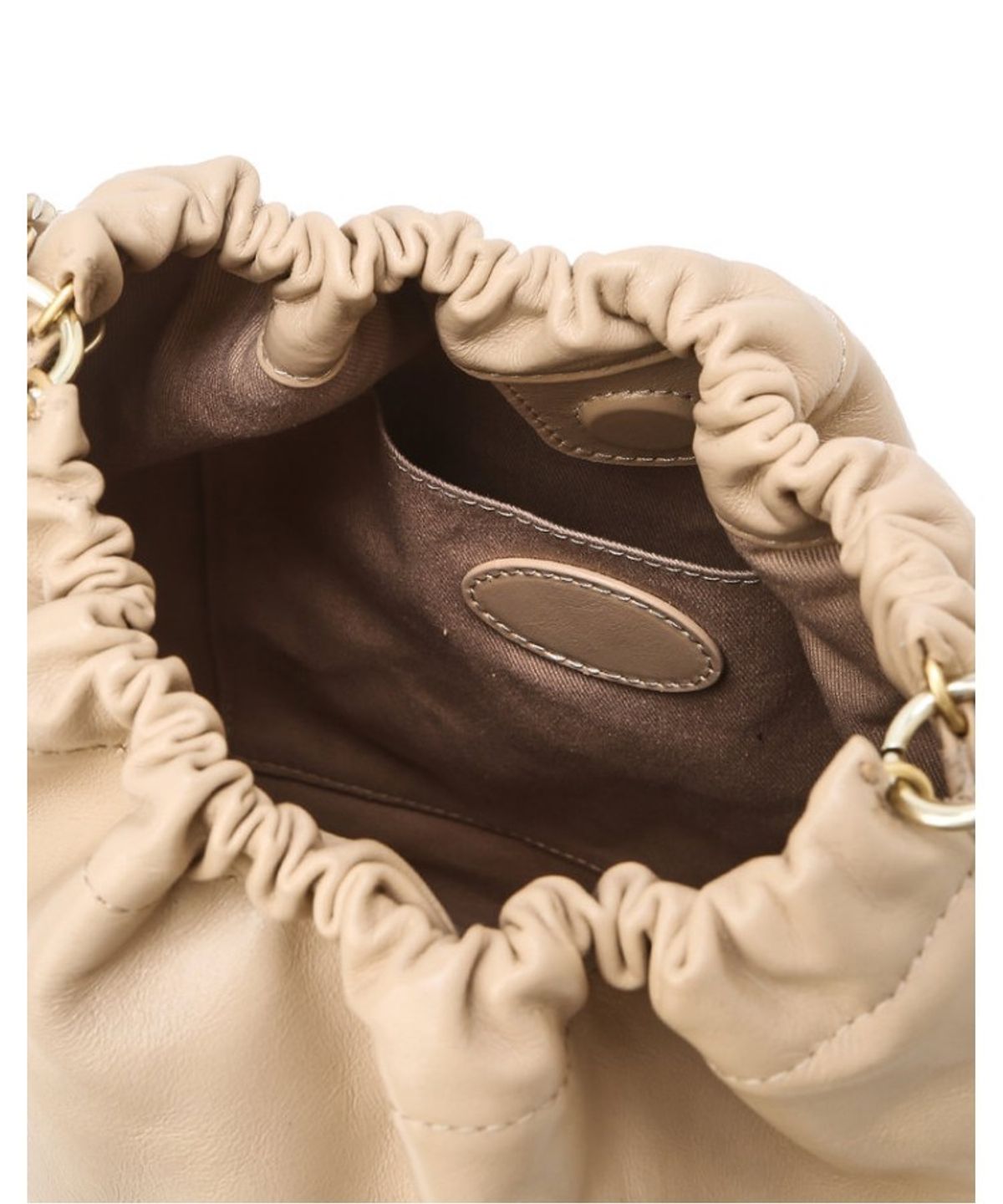 아떼 바네사브루노(ATHE VANESSABRUNO) [MERINGUE] 베이지 체인 레더 숄더백 M AABA5F550I3
