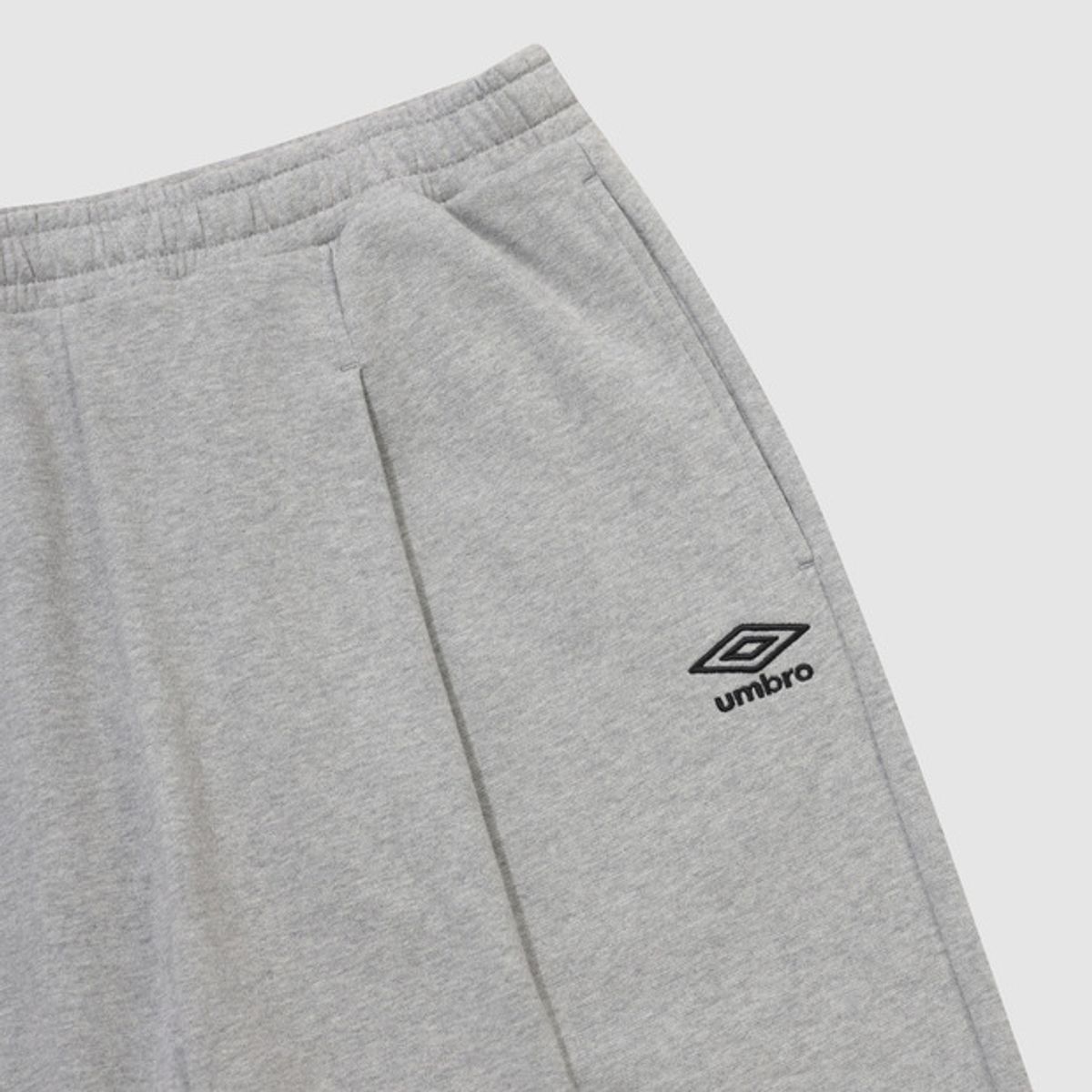 엄브로(UMBRO) 에센셜 루즈 와이드 팬츠 그레이 UR123CFP17