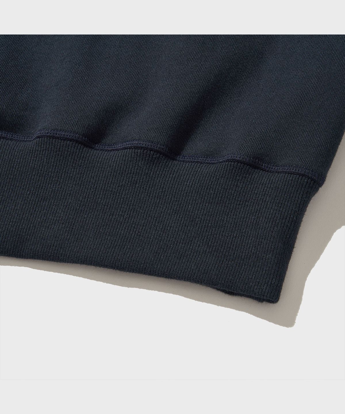 비디알(VDR) MICKEY MOUSE_FREEDOM SLEEVE SWEATSHIRT [Deep Indigo]
