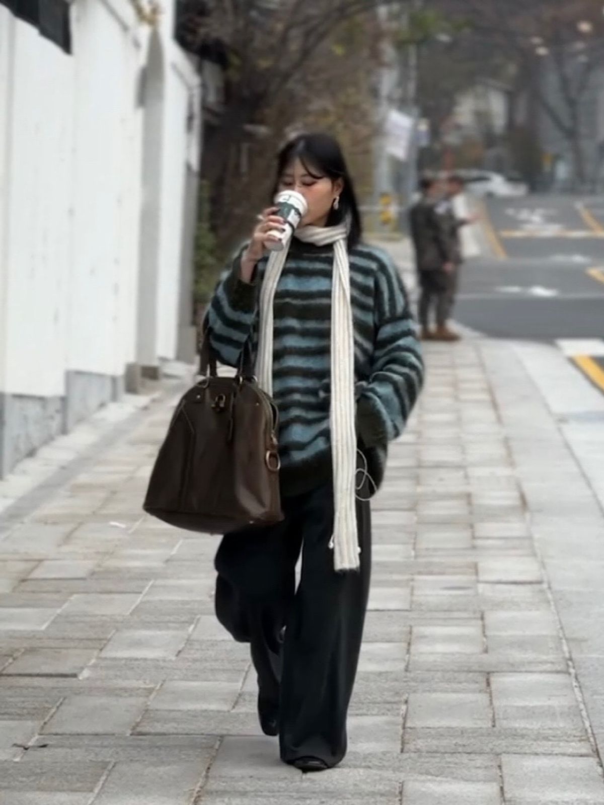 아포엠(APOEM) Warm Wide Pants (2C)