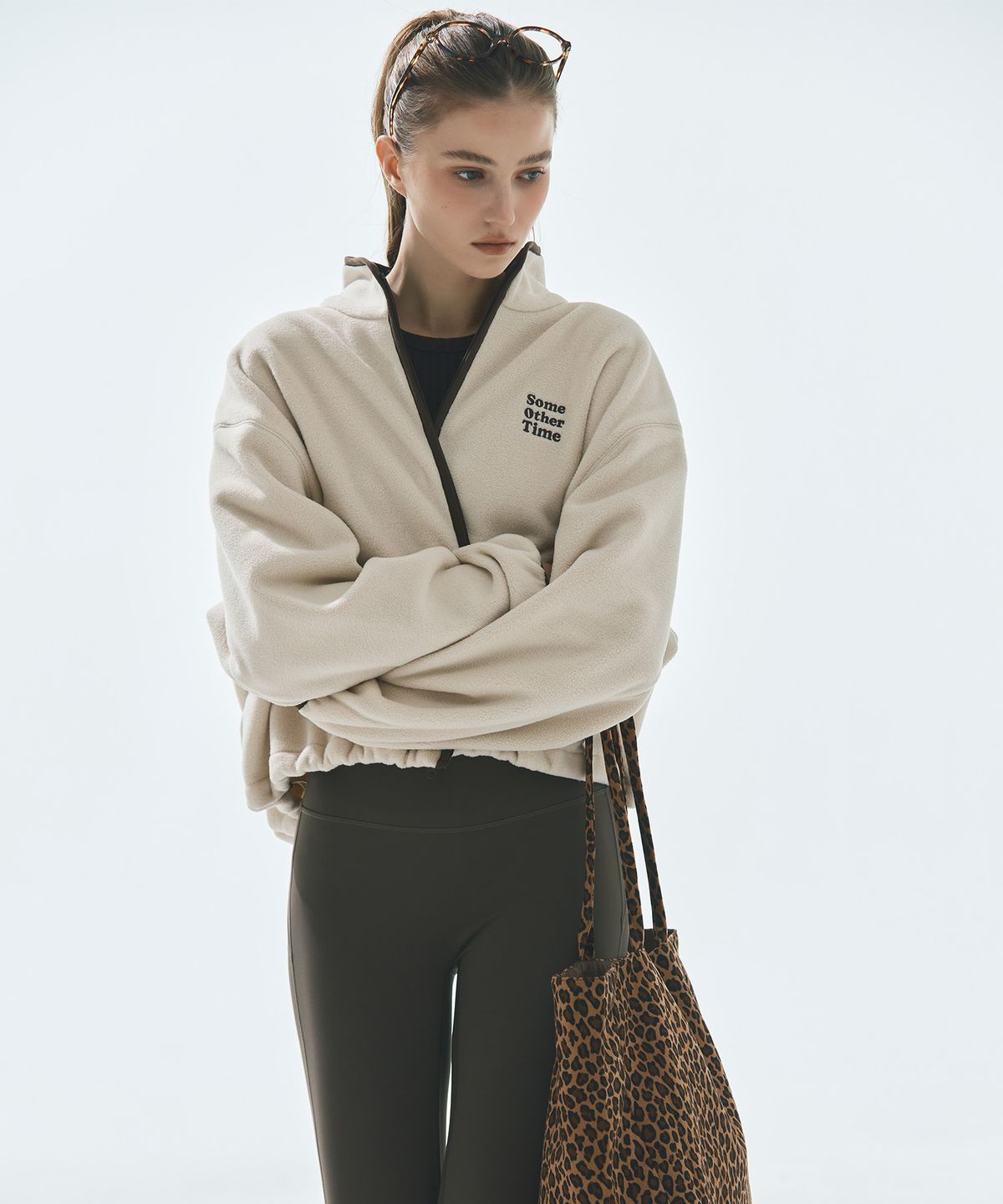 미쏘(MIXXO) 배색 플리스 집업_MIWJMG107C