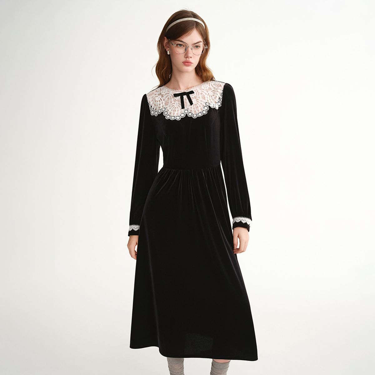에이앤레이(AEIREI) AR_Bow lace velvet dress