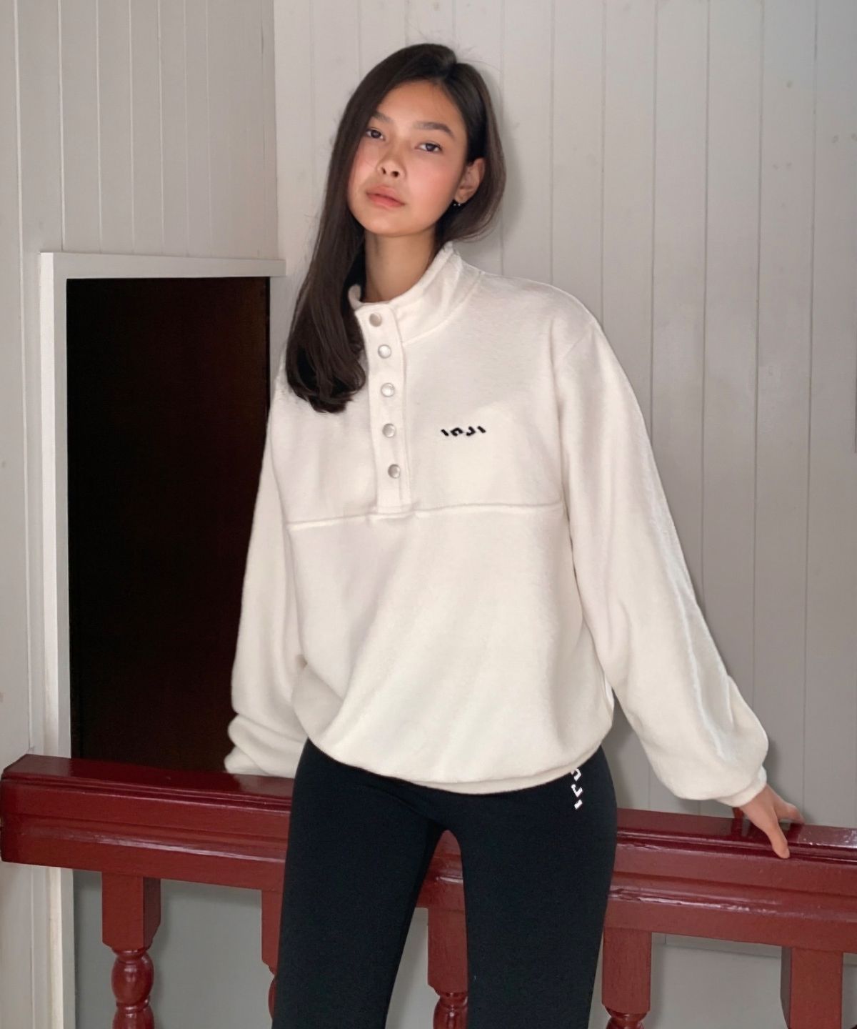 인지액티브(INJIACTIVE) Fleece Snap Pullover Sweatshirt 화이트