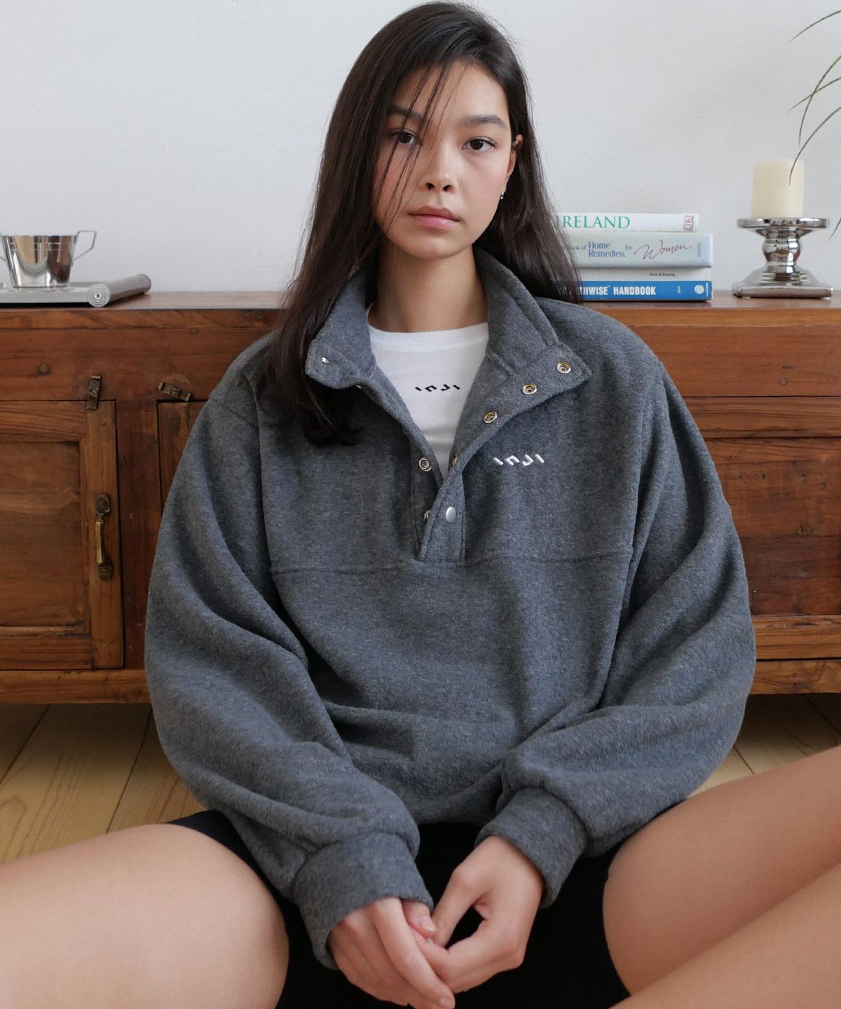 인지액티브(INJIACTIVE) Fleece Snap Pullover Sweatshirt 차콜