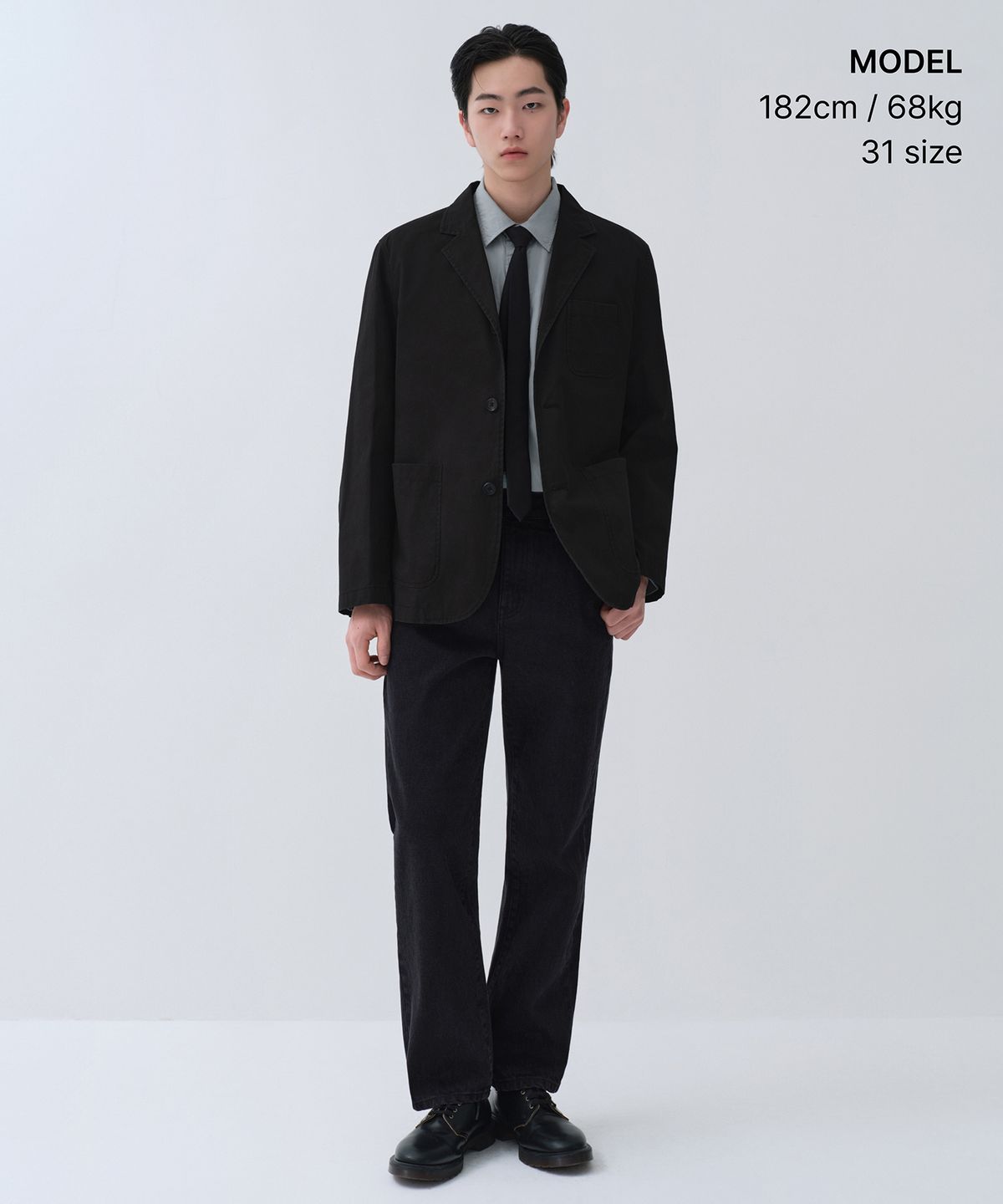 무신사 스탠다드(MUSINSA STANDARD) [시티 워커스] 테이퍼드 데님 팬츠 [워시드 블랙]