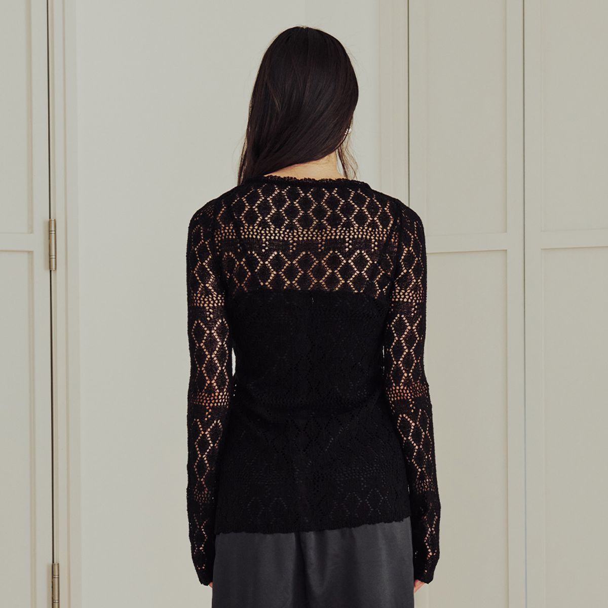 써틴먼스(13MONTH) Diamond Sheer Knit Cardigan (BLACK)