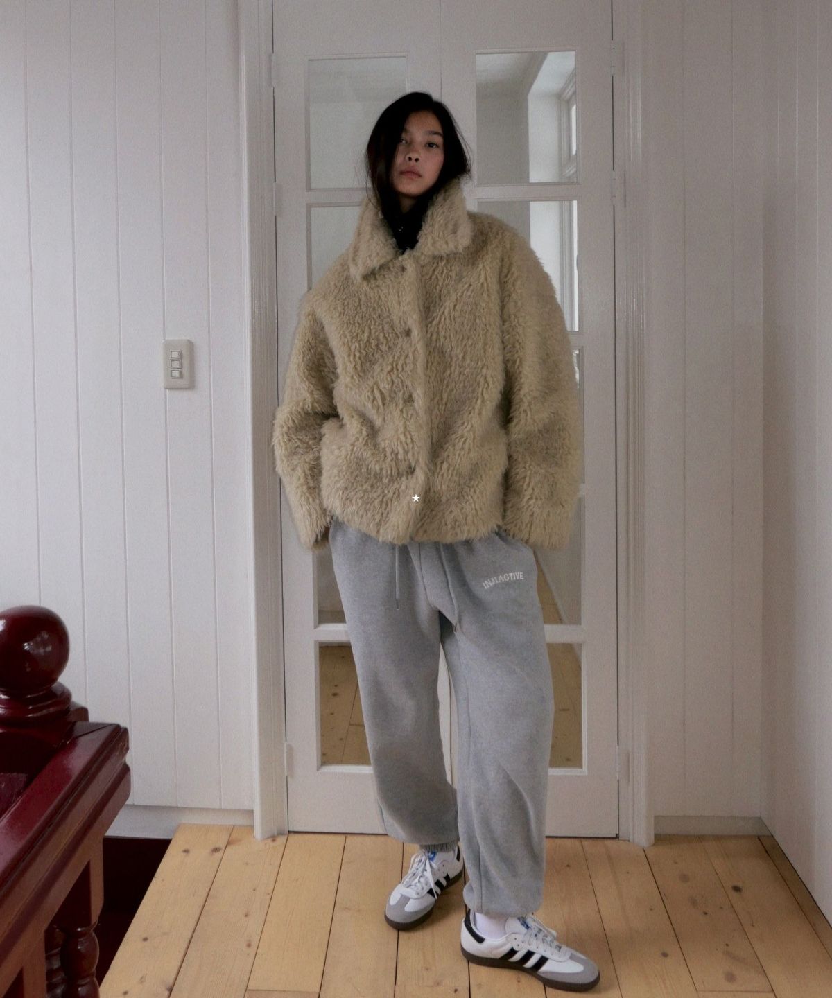 인지액티브(INJIACTIVE) Varsity Cotton Fleece Jogger Pants 그레이