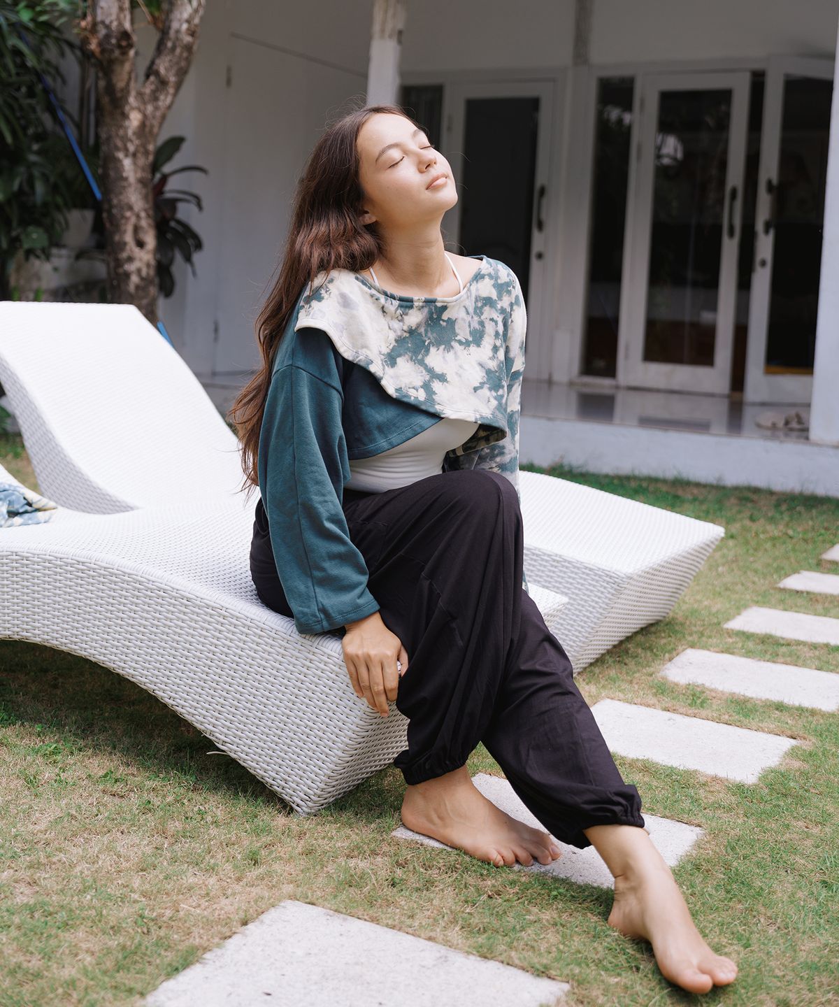 멜레릴라(MELELILA) 타이다이 롱슬리브 사선 커버업