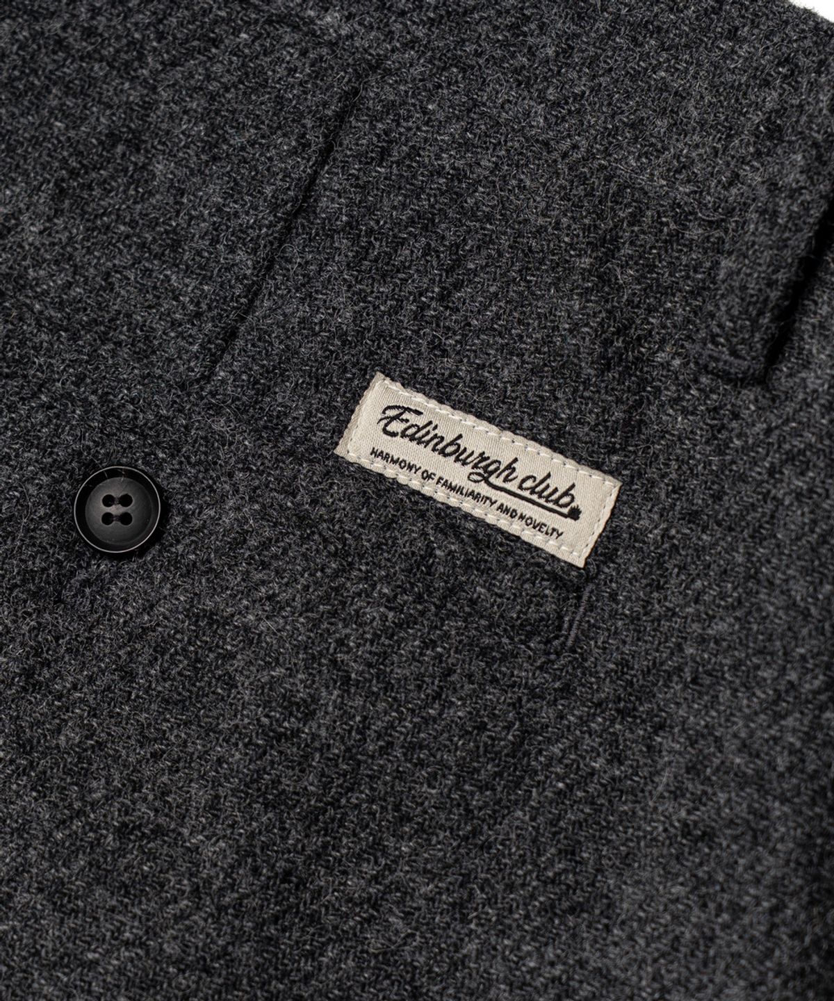 에든버러클럽(EDINBURGH CLUB) ONE-TUCK WIDE FIT WOOL BLENDED PANTS [CHARCOAL]