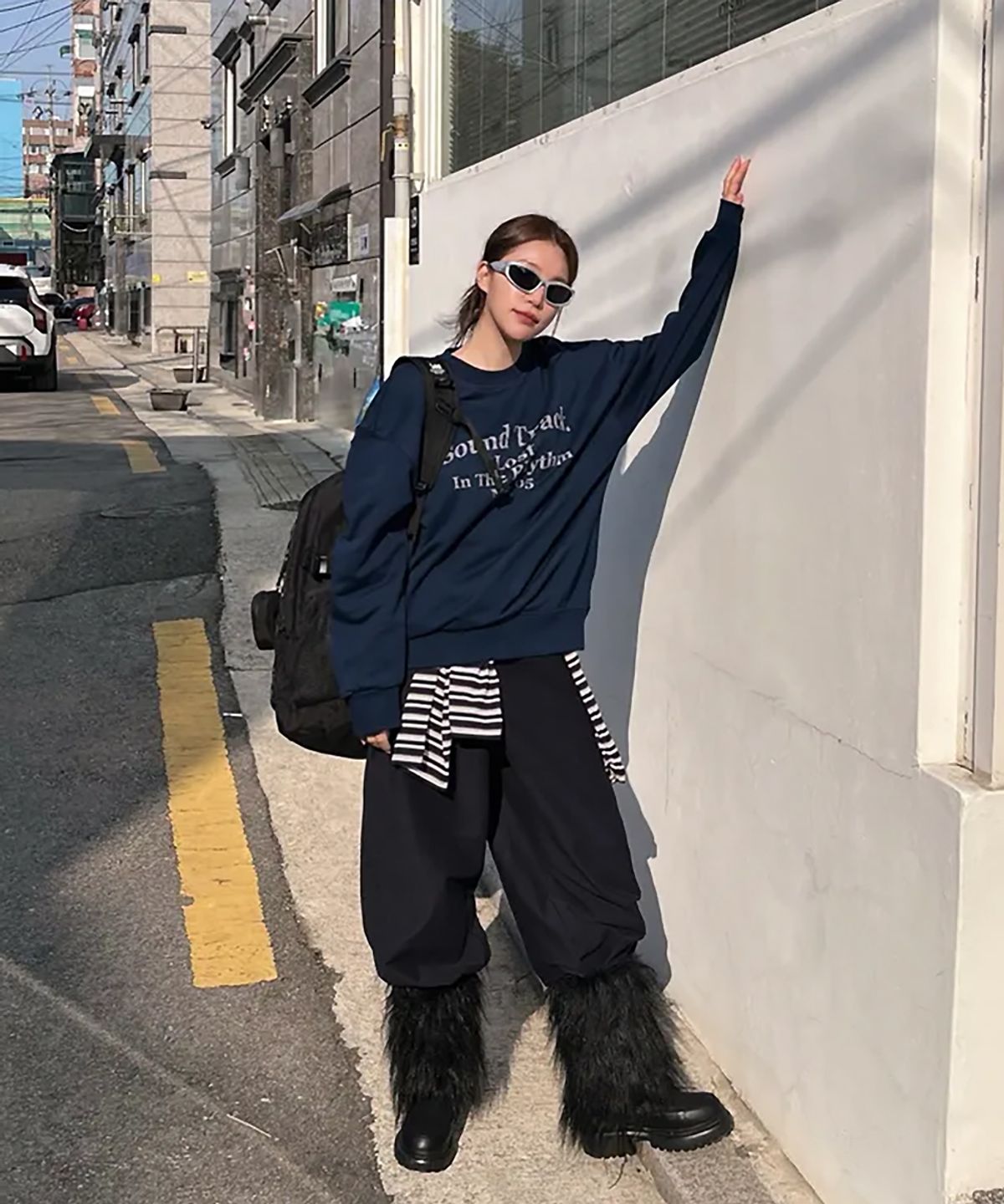 코소(COSO) CC 사운드 트랙 스웻셔츠 MTM (네이비)