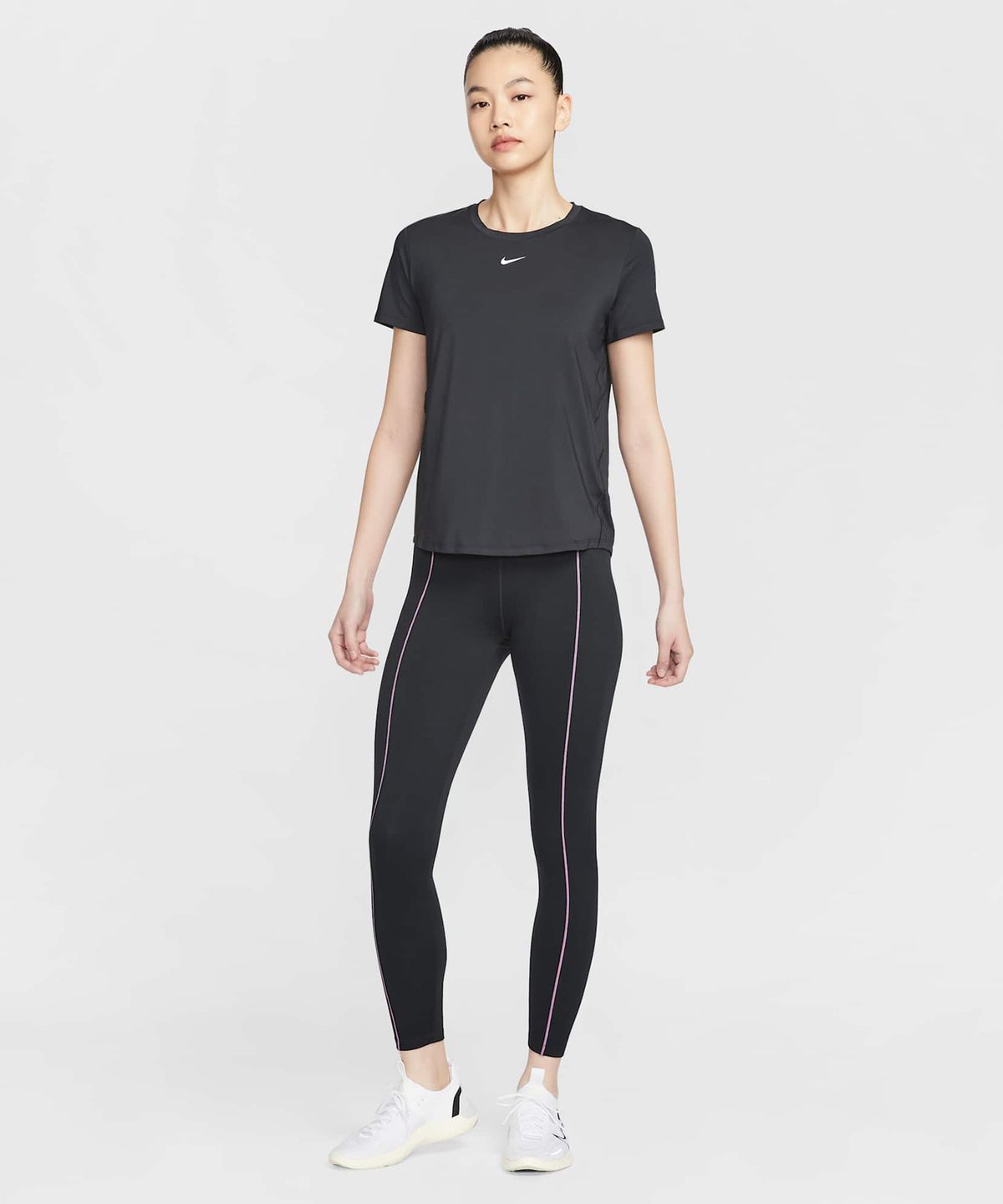 나이키(NIKE) 원 클래식 드라이 핏 반소매 탑 W - 블랙:화이트 / FN2799-013