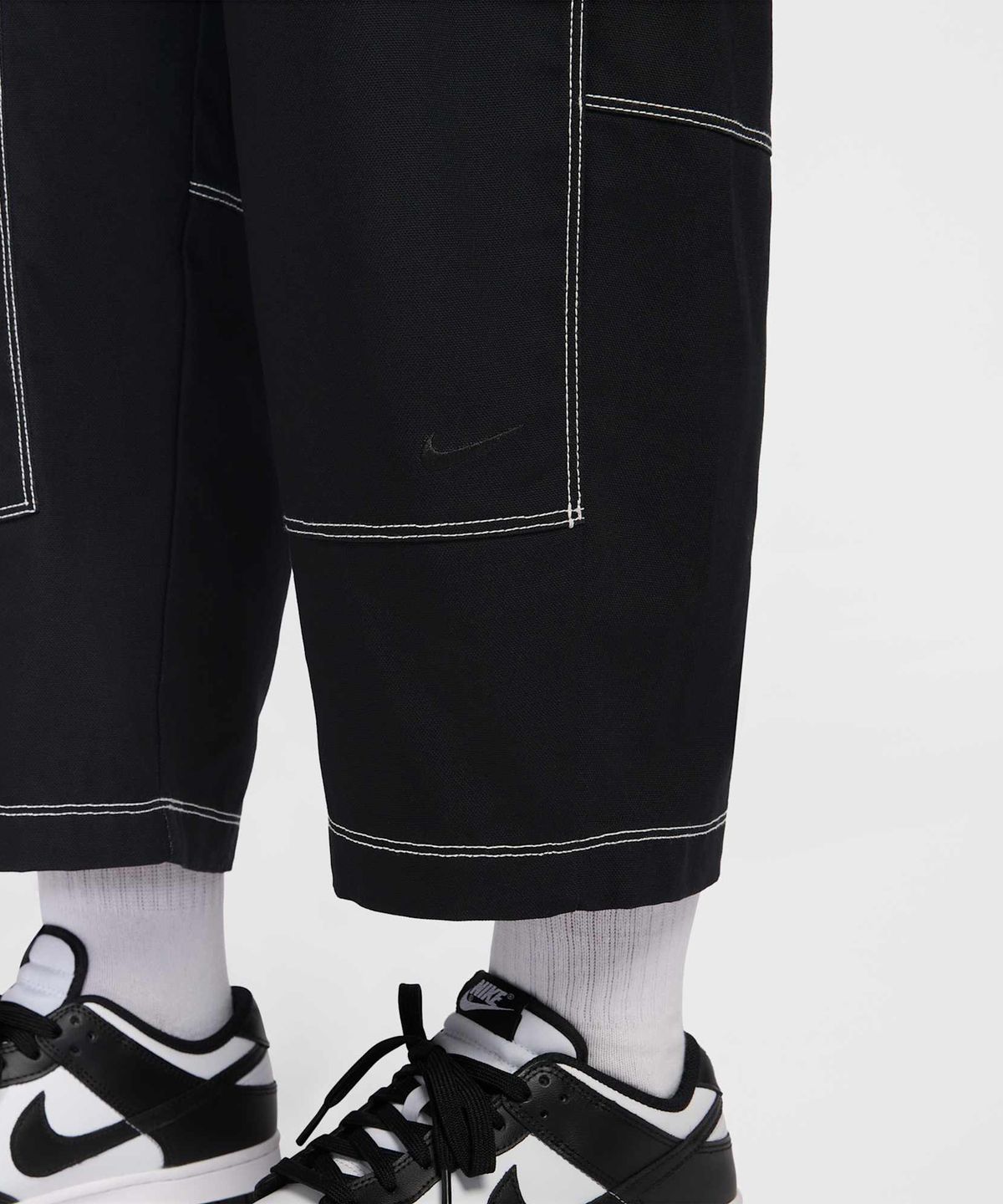 나이키(NIKE) 스포츠웨어 루즈 로우라이즈 카펜터 팬츠 W - 블랙:블랙 옥시다이즈드 / IF0312-010