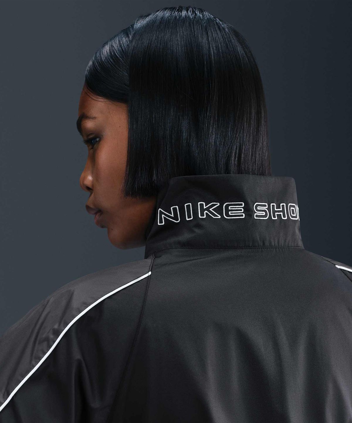 나이키(NIKE) 스포츠웨어 샥스 우븐 재킷 W - 블랙:앤트러사이트 / IH0259-010