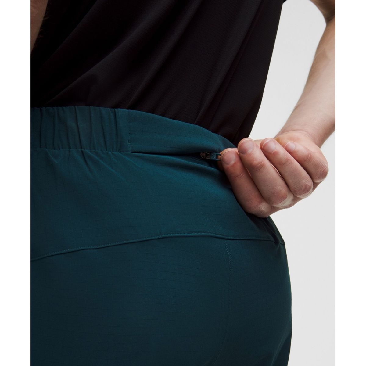 룰루레몬(LULULEMON) 마일 메이커 런 크루 립스탑 라인드 쇼츠 6inch  INCB