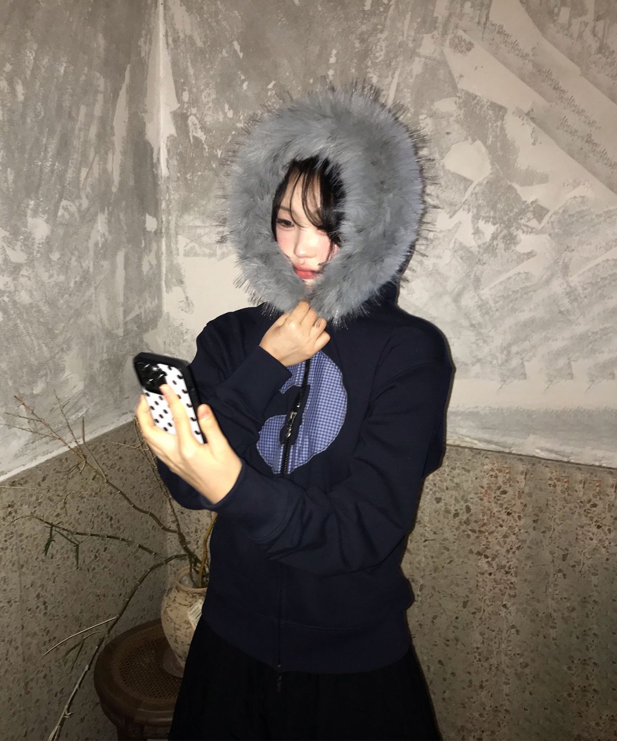 탄산마그네슘(TANSANMAGNESIUM) 오디피기X탄산 퍼 후드집업 (네이비)