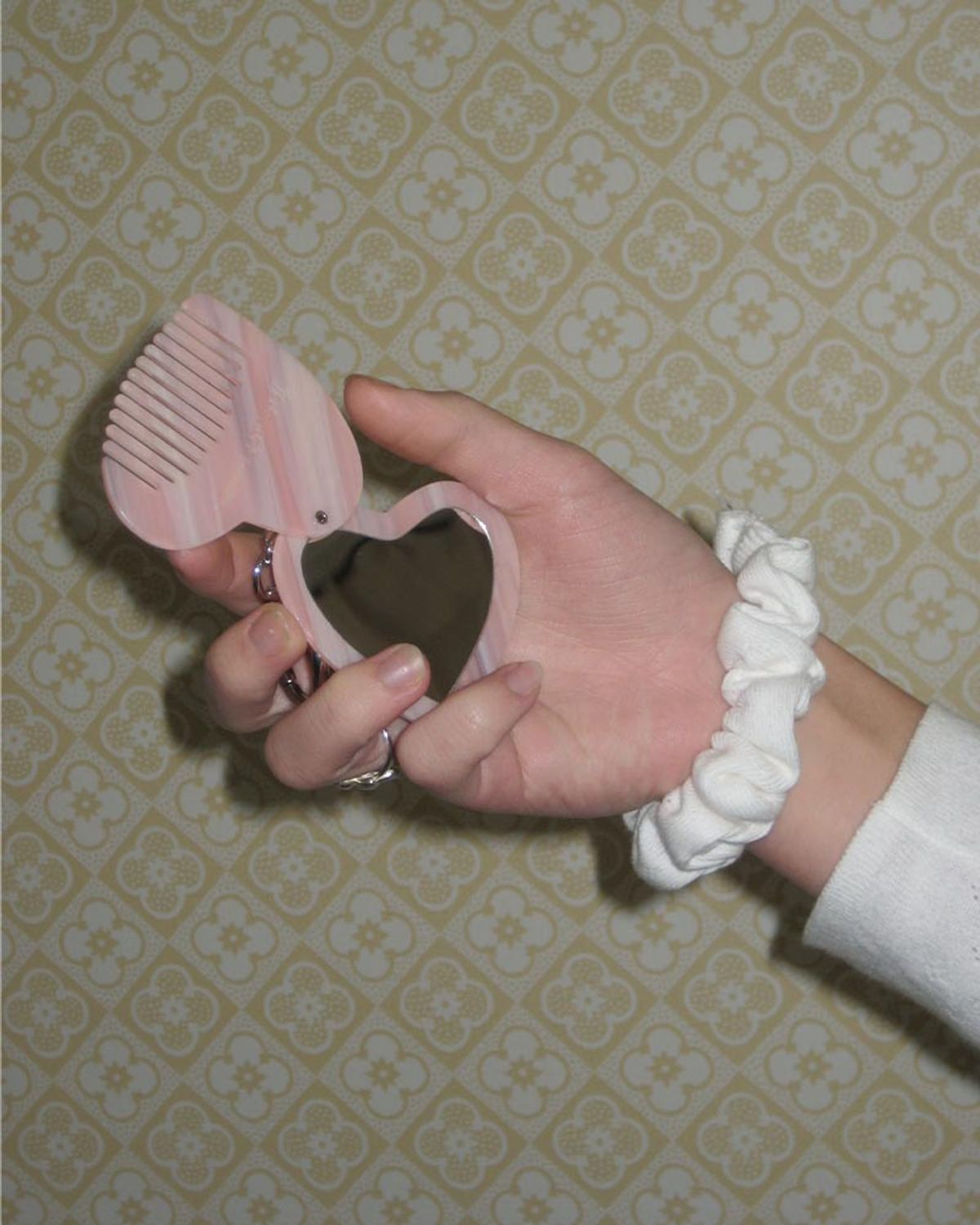 잇더즌매터(IT DOESN'T MATTER) Glow Heart mirror key ring