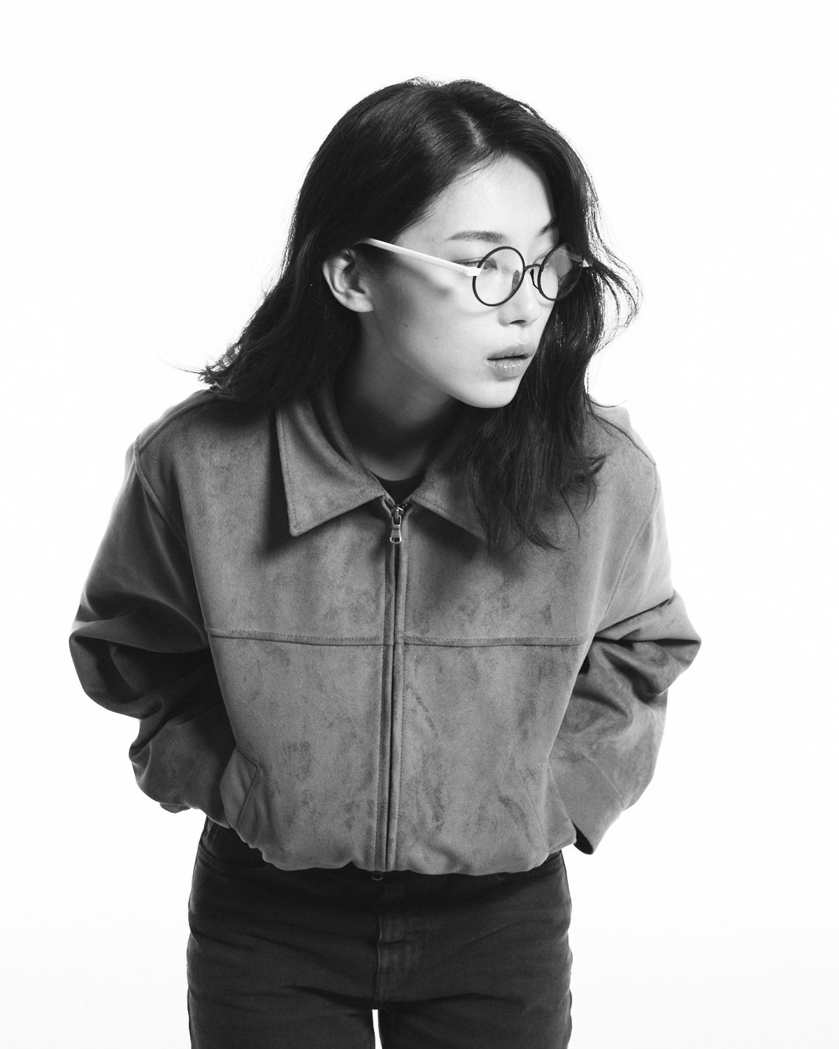 그라픽 플라스틱(GRAFIK:PLASTIC) veen_black off_white