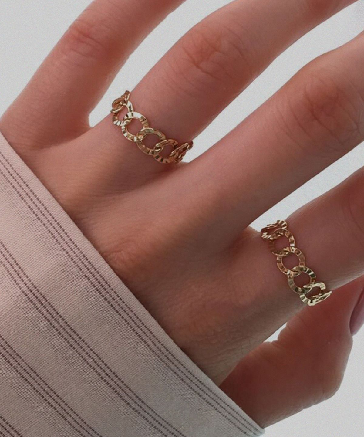 엘렌쥬얼리(HELENE JEWELRY) 14K 할로우 플랫 오레올 체인 반지
