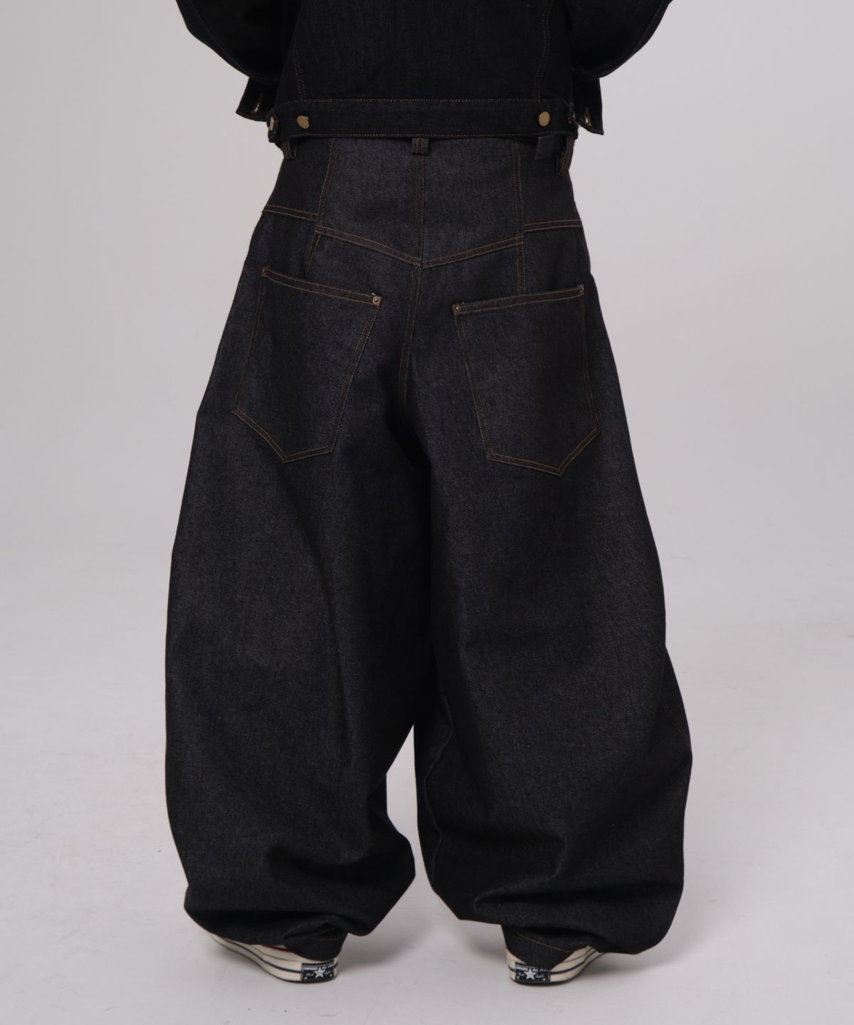 뉴치프시크디피(NEWCHEAPCHICDP) Panel Construction baggy pants (indigo)