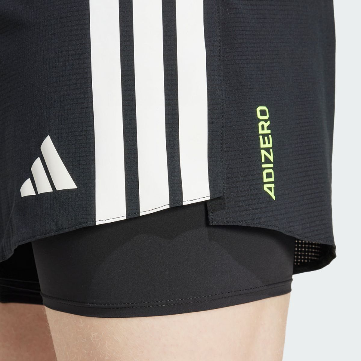 아디다스(ADIDAS) 아디제로 러닝 투인원 젤 포켓 쇼츠 JD4202