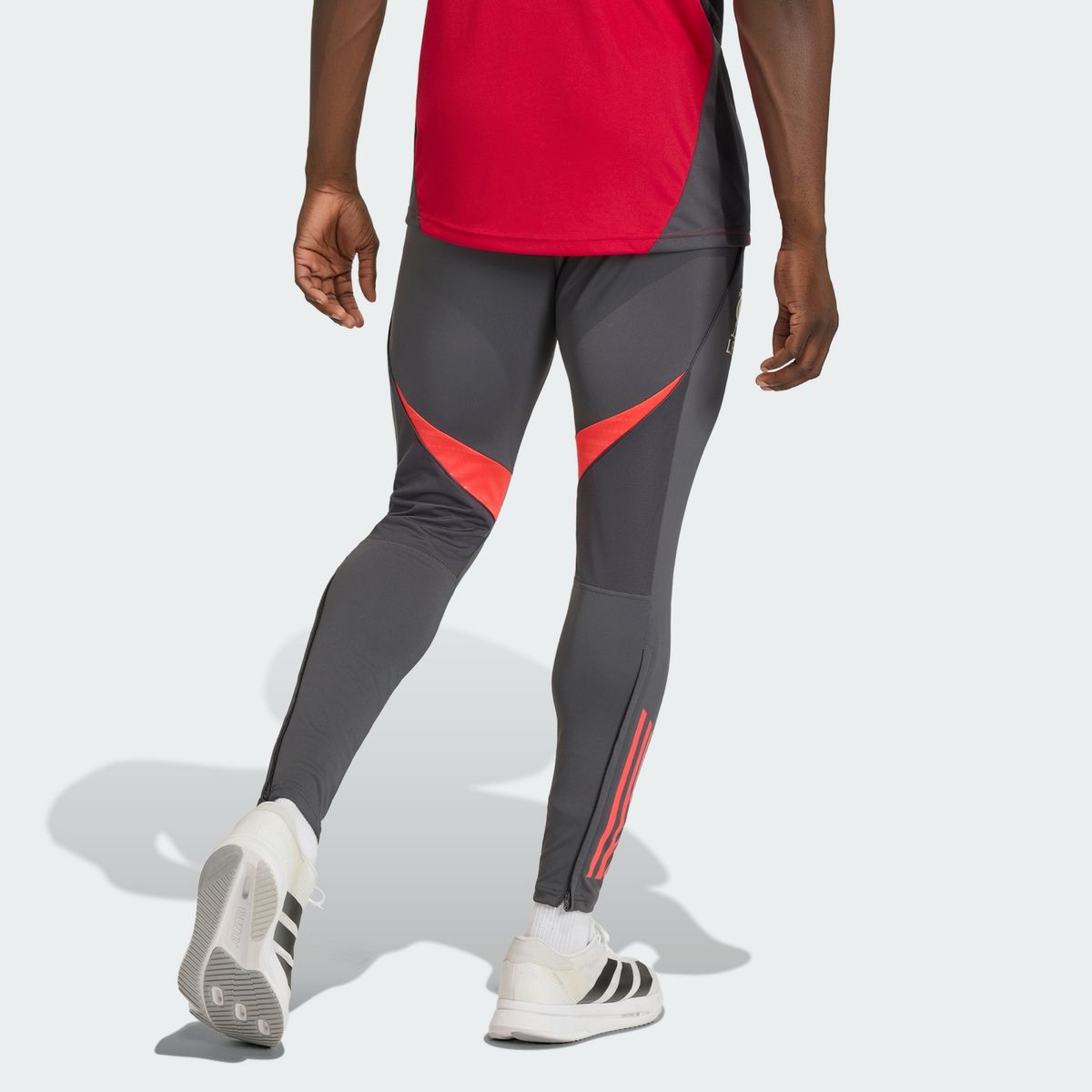 아디다스(ADIDAS) 리버풀 FC 티로 25 컴피티션 트레이닝 팬츠 KB1469