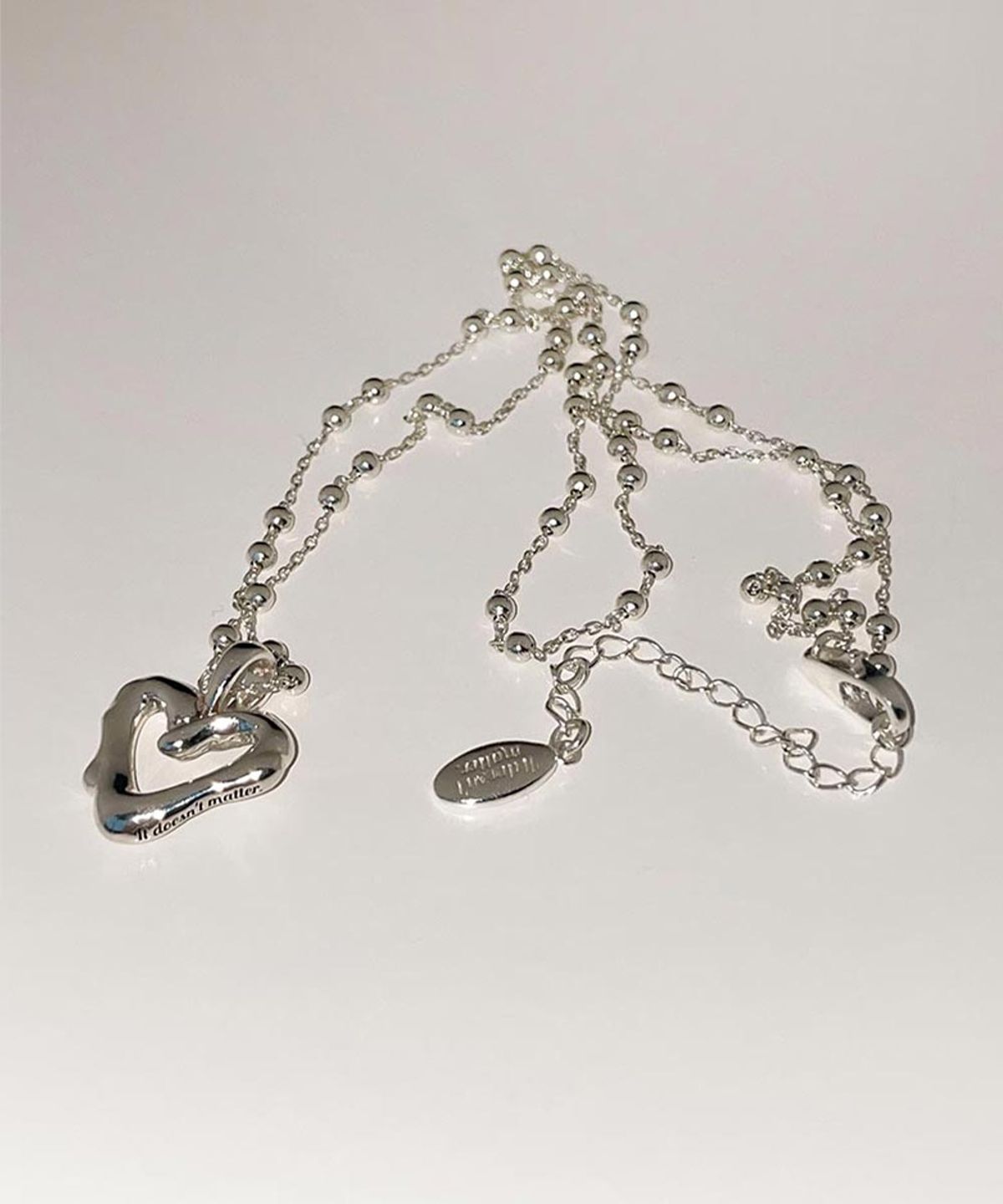 잇더즌매터(IT DOESN'T MATTER) [925Silver] Melting heart necklace