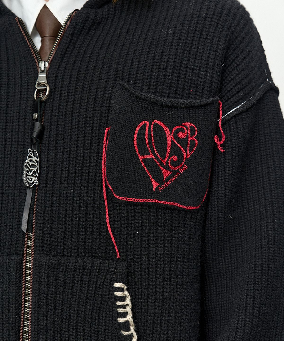 앤더슨벨(ADSB ANDERSSON BELL) UNISEX HEART LOGO HOOD ZIP-UP SWEATER atb1420u(BLACK)