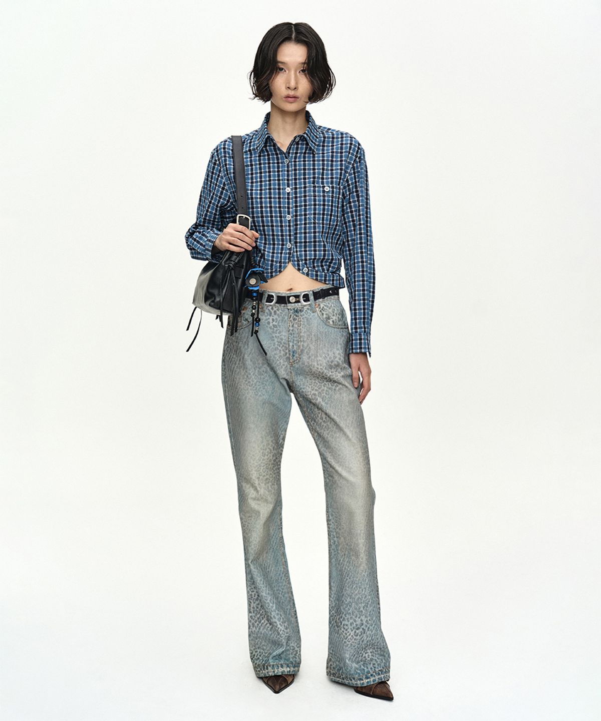앤더슨벨(ADSB ANDERSSON BELL) LEOPARD FADE DENIM PRINTED BOOTSCUT JEANS apa882w(BLUE)