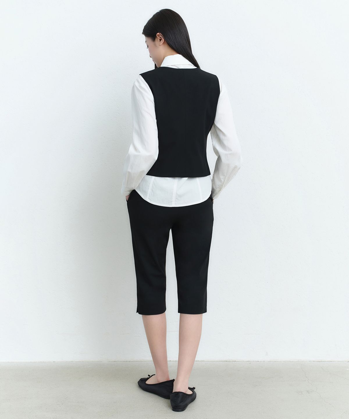 무신사 스탠다드 우먼(MUSINSA STANDARD WOMAN) 우먼즈 로 라이즈 카프리 팬츠 [블랙]