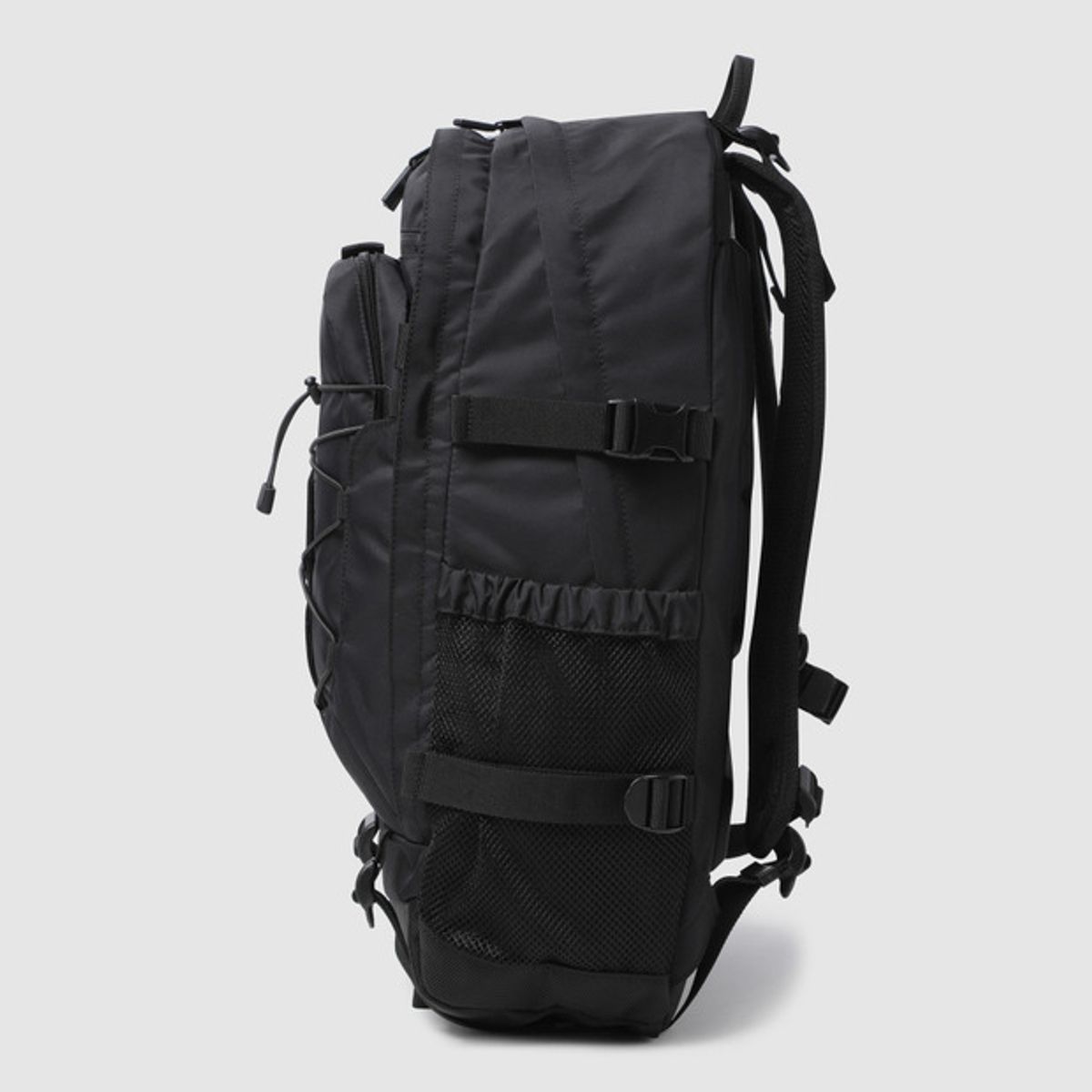 엄브로(UMBRO) 댄커 X 백팩 (34L 크로스백 & 노트북 파우치 구성) 블랙 UR123CBP17