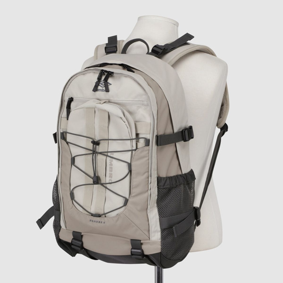 엄브로(UMBRO) 댄커 X 백팩 (34L 크로스백 & 노트북 파우치 구성) 베이지 UR123CBP17